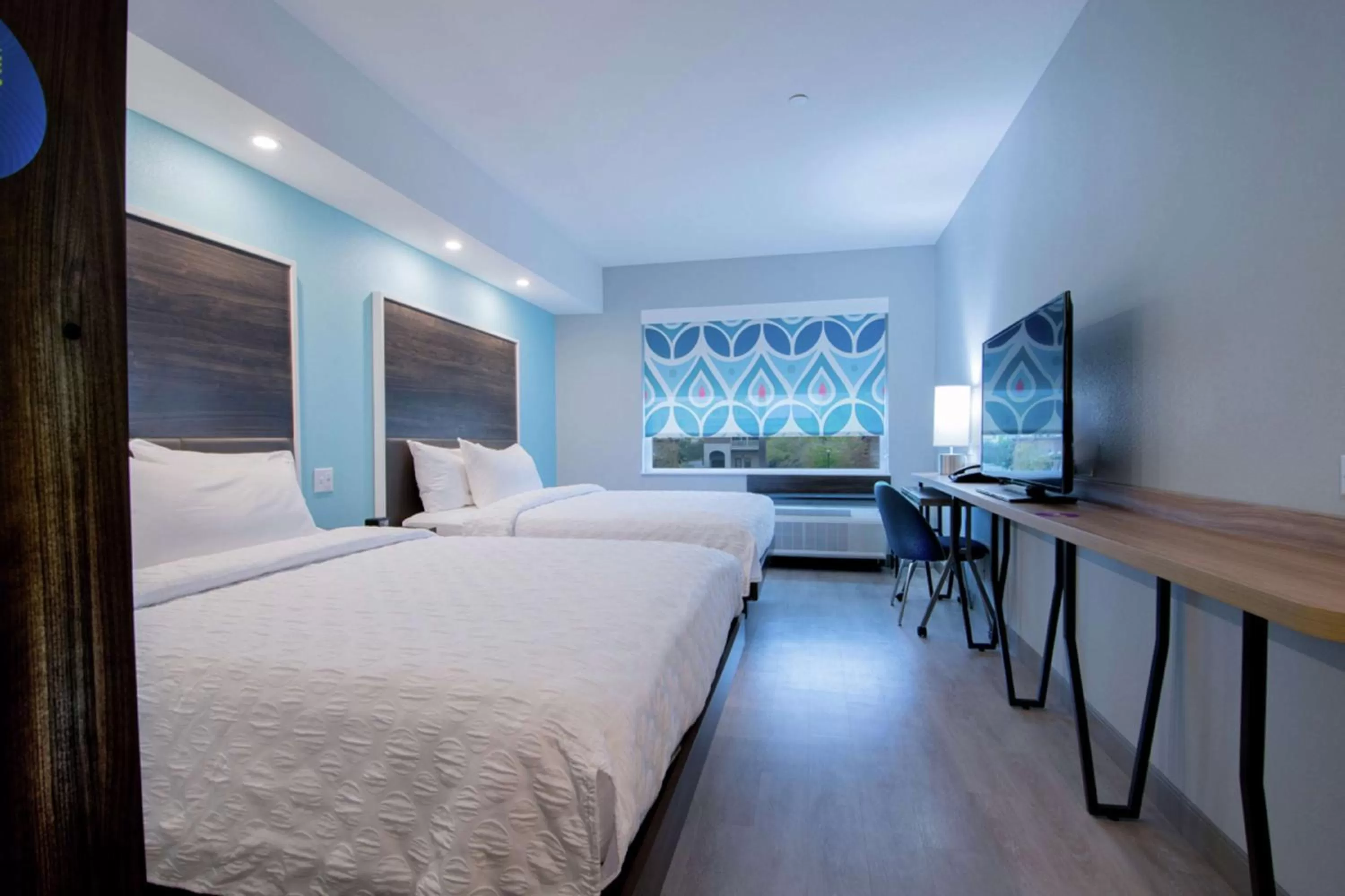 Bed in Tru by Hilton Lafayette River Ranch