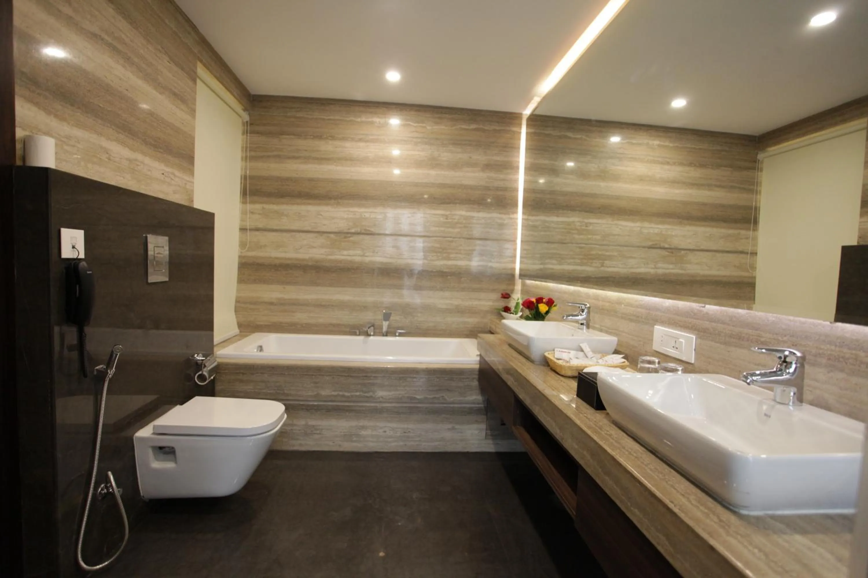 Kaisons Inn (Near Apollo Hospital)