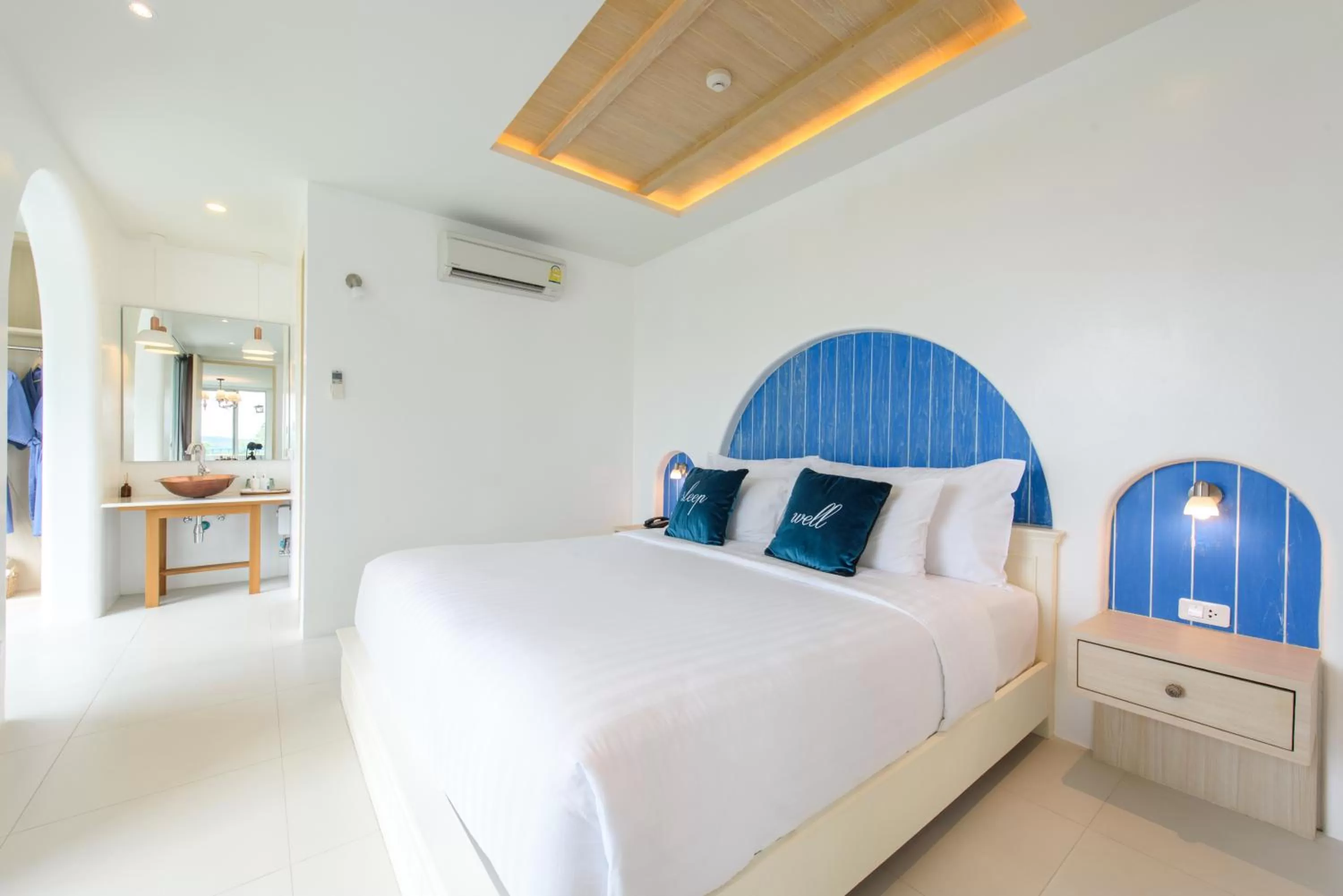 Bedroom, Bed in Costa Village Bangsaray