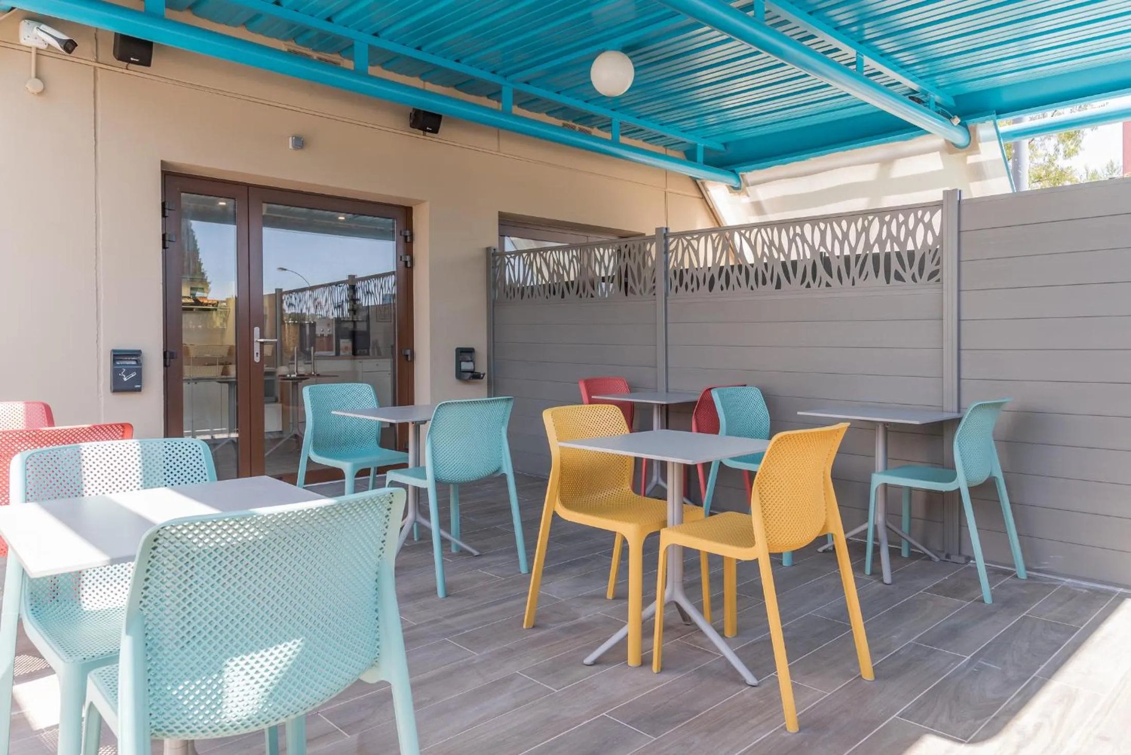 Patio in KYRIAD DIRECT TOULON OUEST - La Seyne sur Mer