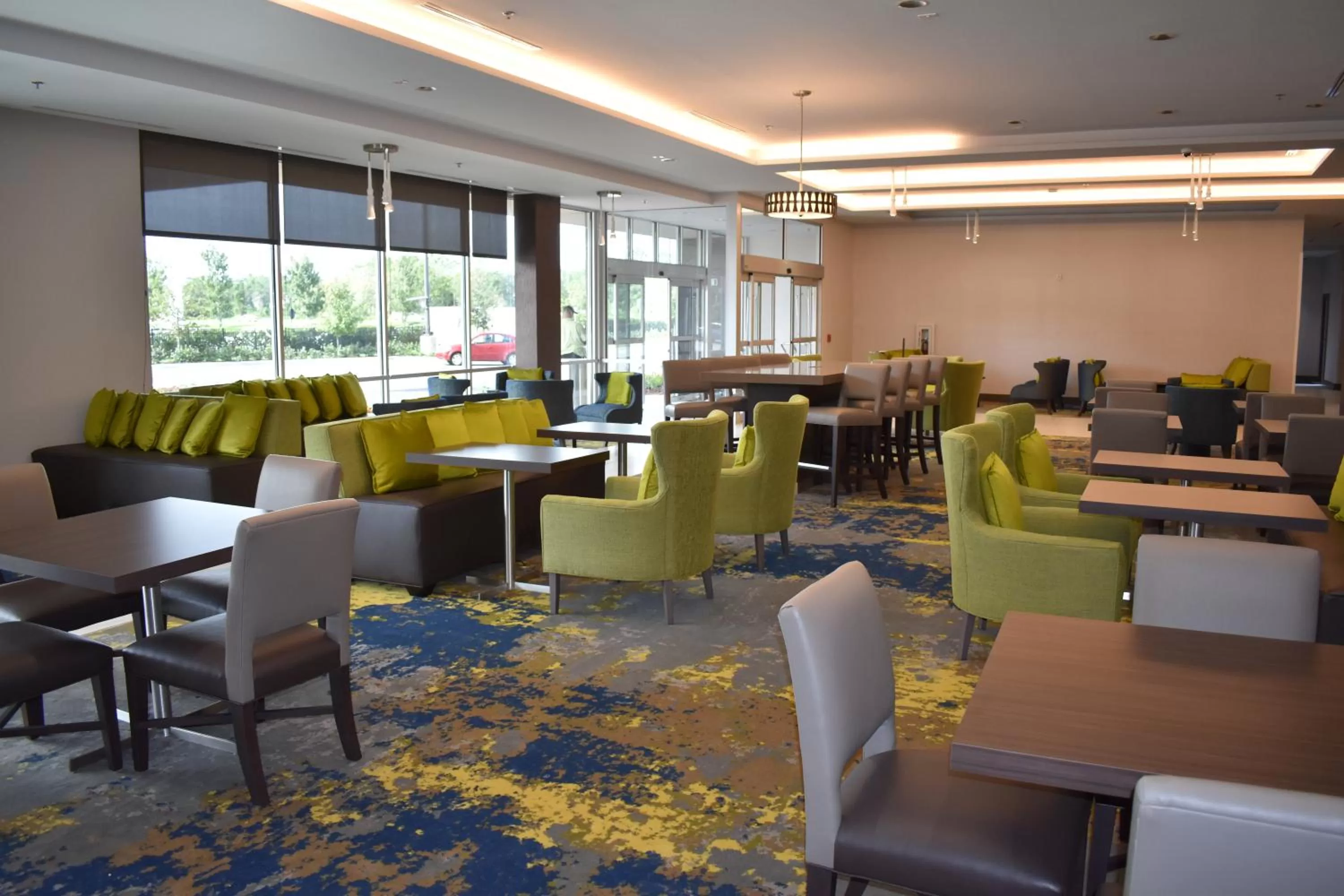 Lobby or reception in La Quinta Inn & Suites by Wyndham Orlando I-Drive Theme Parks