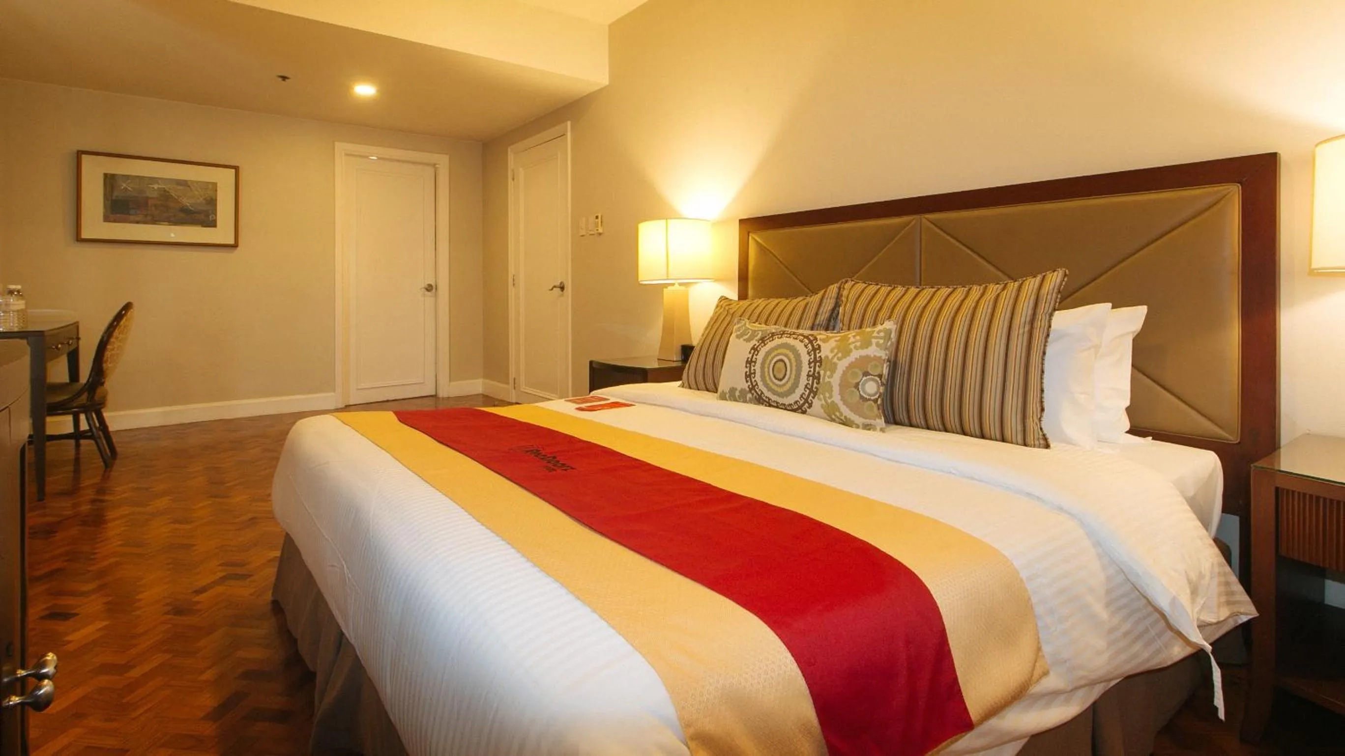 Bed in RedDoorz Premium at The Residences Olympia Makati