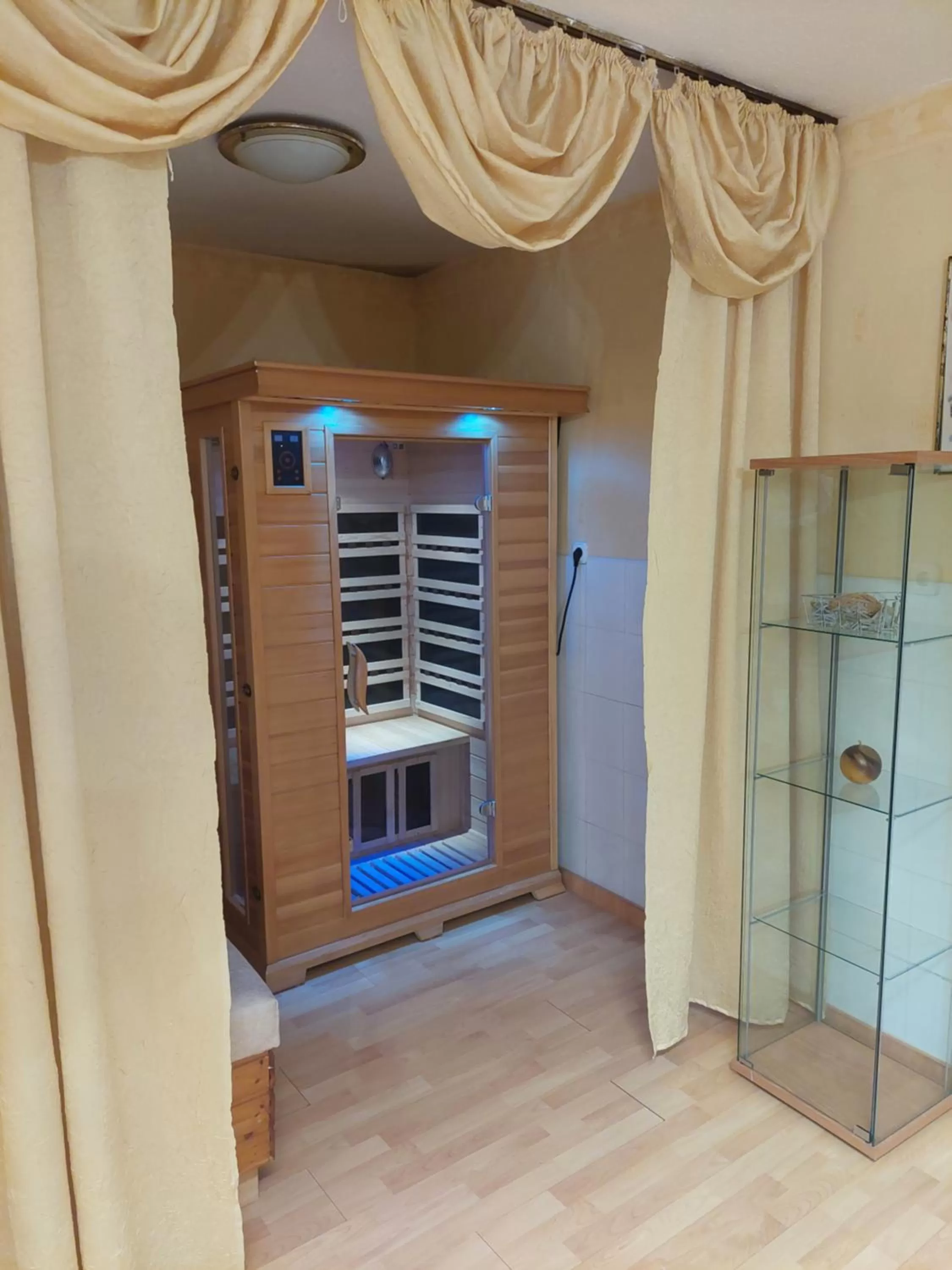 Sauna, Bathroom in Hotel Panorama