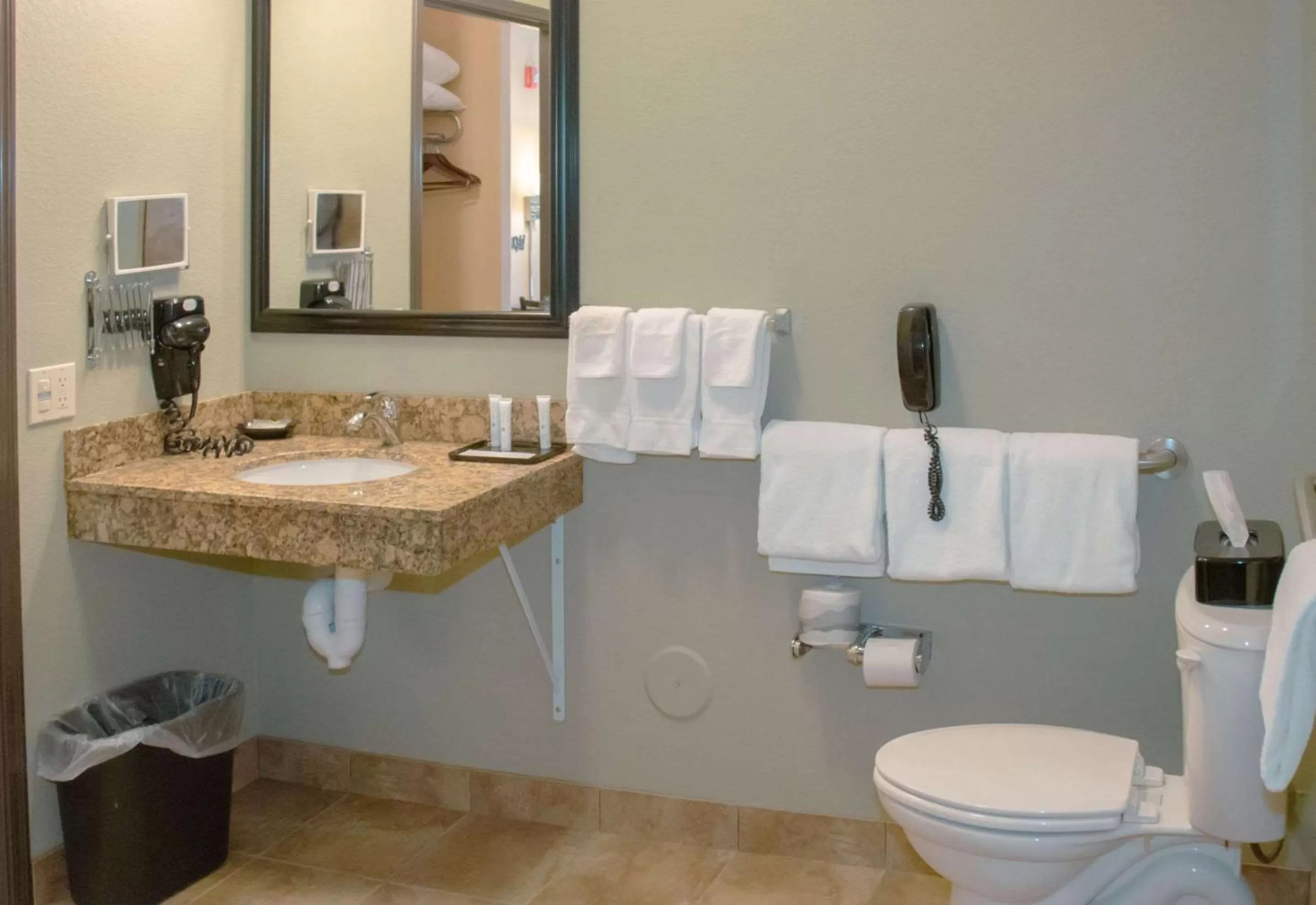 Bedroom in Grand Forks Lodge and Suites