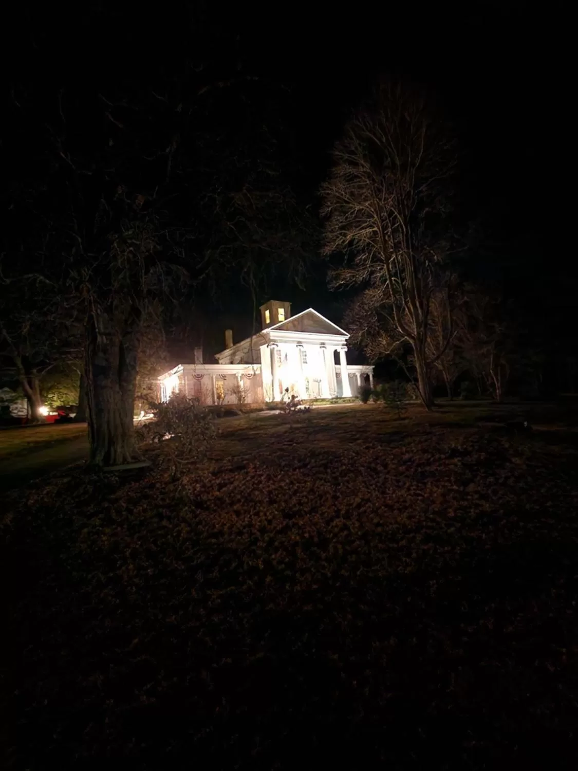 House of 1833 Bed and Breakfast