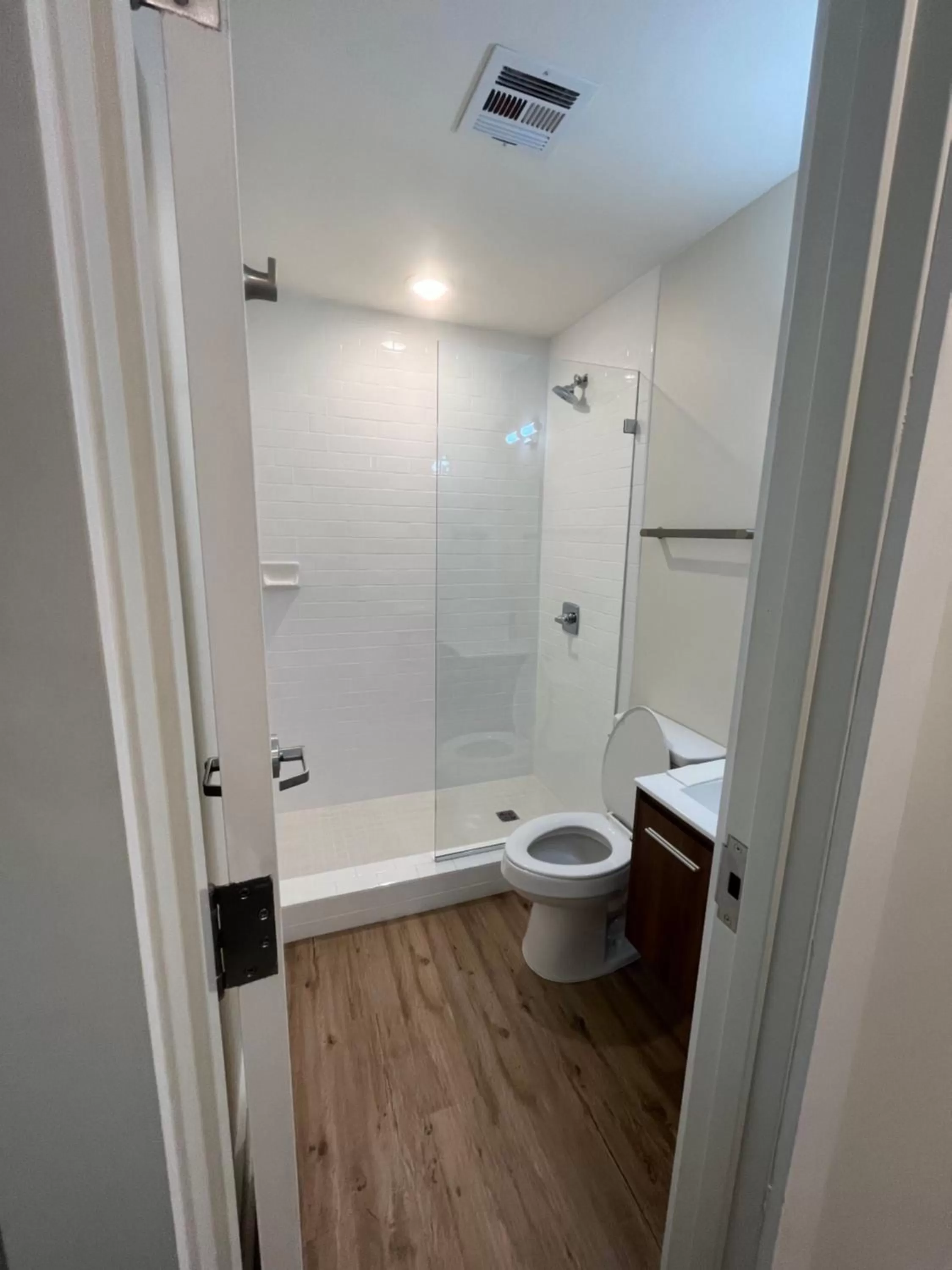 Bathroom in Lucky Inn New Orleans