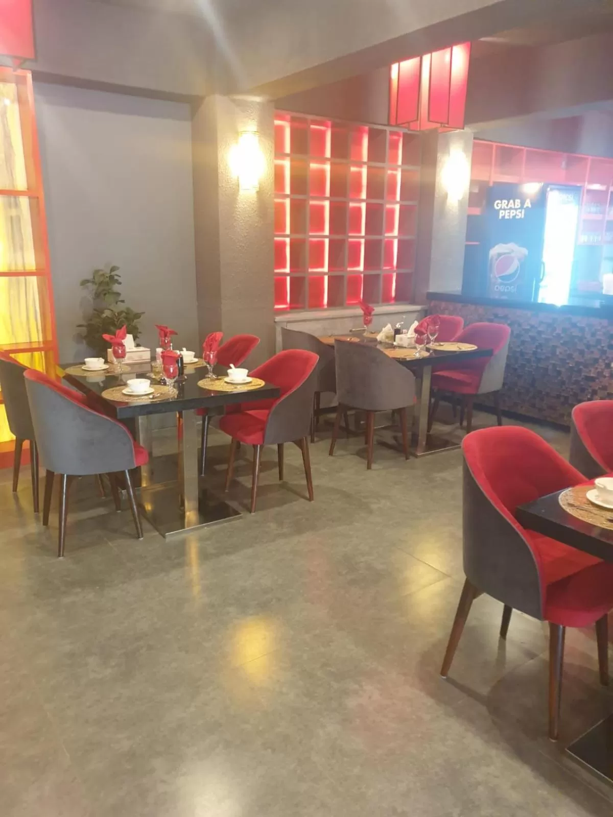 Restaurant/Places to Eat in SPACE Luxury Rental Suites