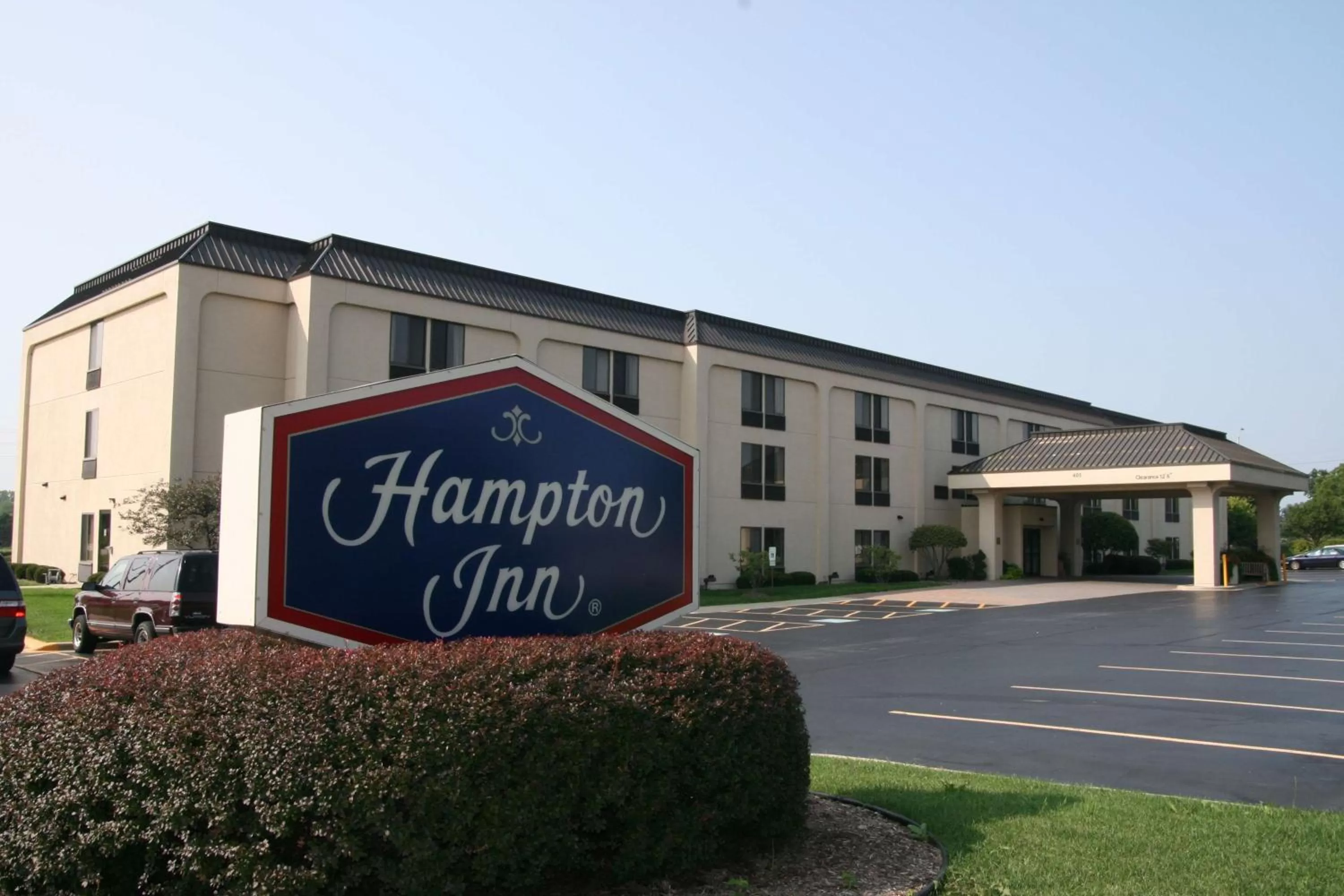 Property Building in Hampton Inn Chicago Elgin/I-90