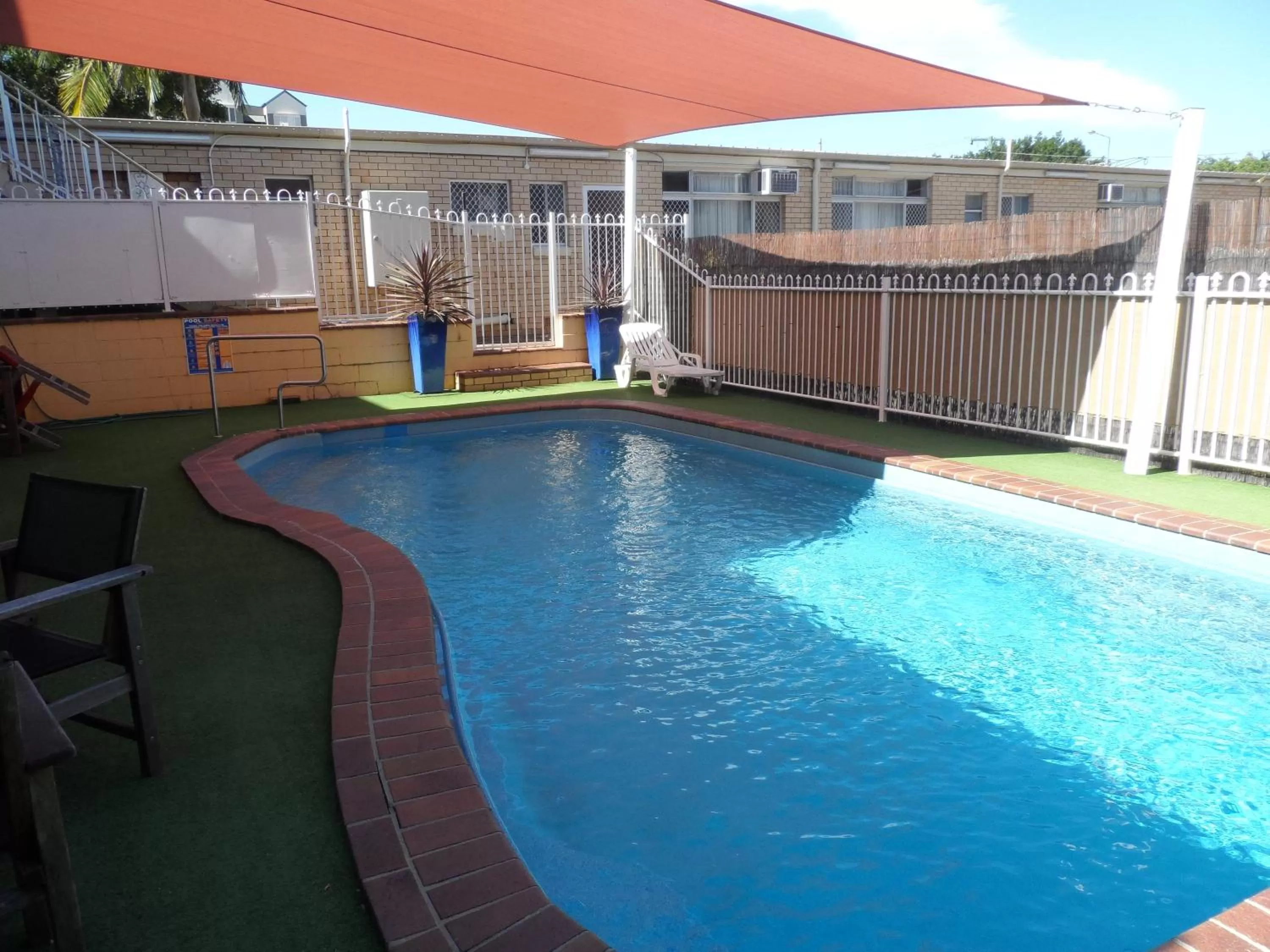 Day in Paramount Motel