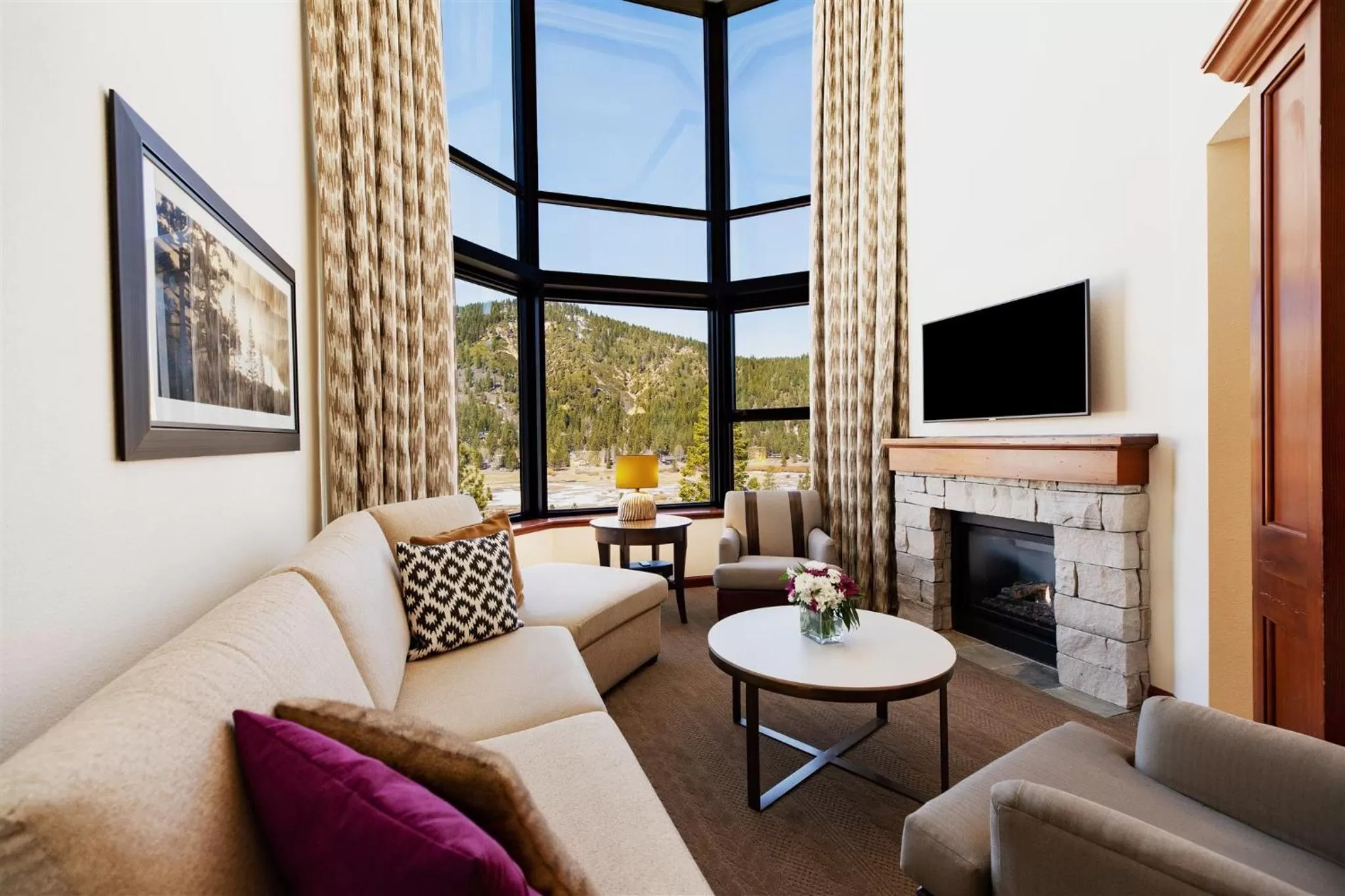 Everline Resort and Spa, Lake Tahoe