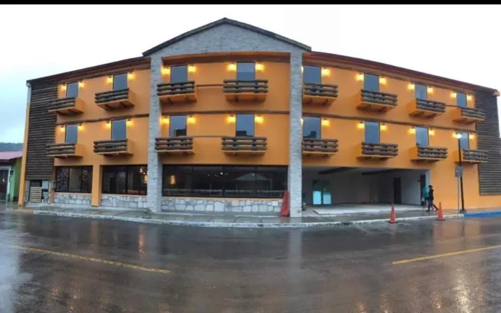 Property Building in ST CRUZ PLUS Property Building in ST CRUZ PLUS