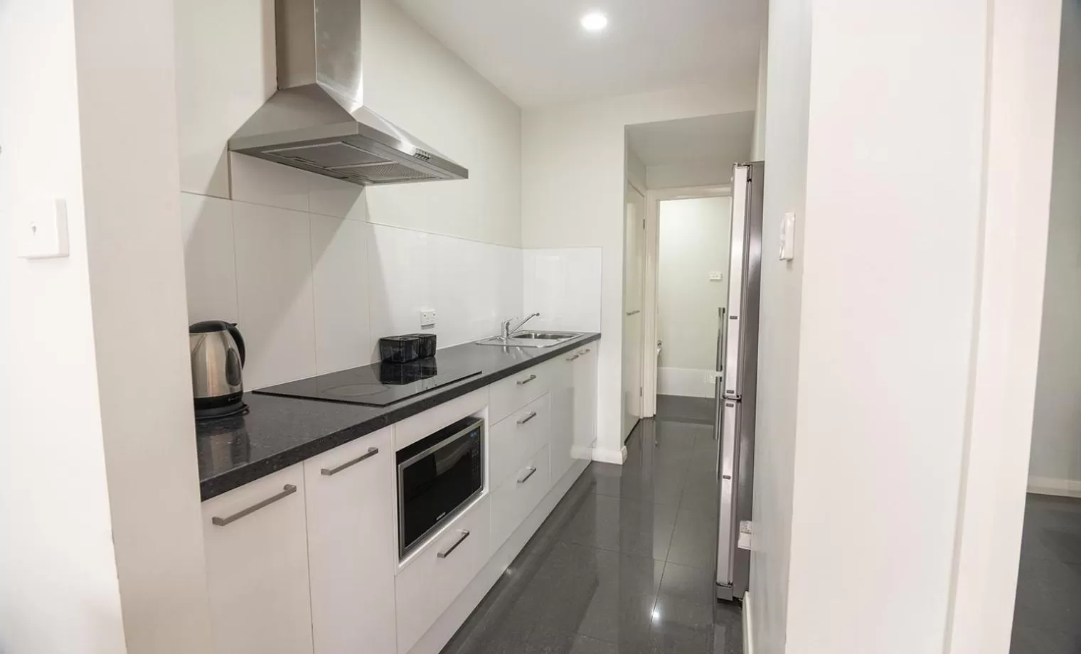 Kitchen or kitchenette in Cardiff Executive Apartments