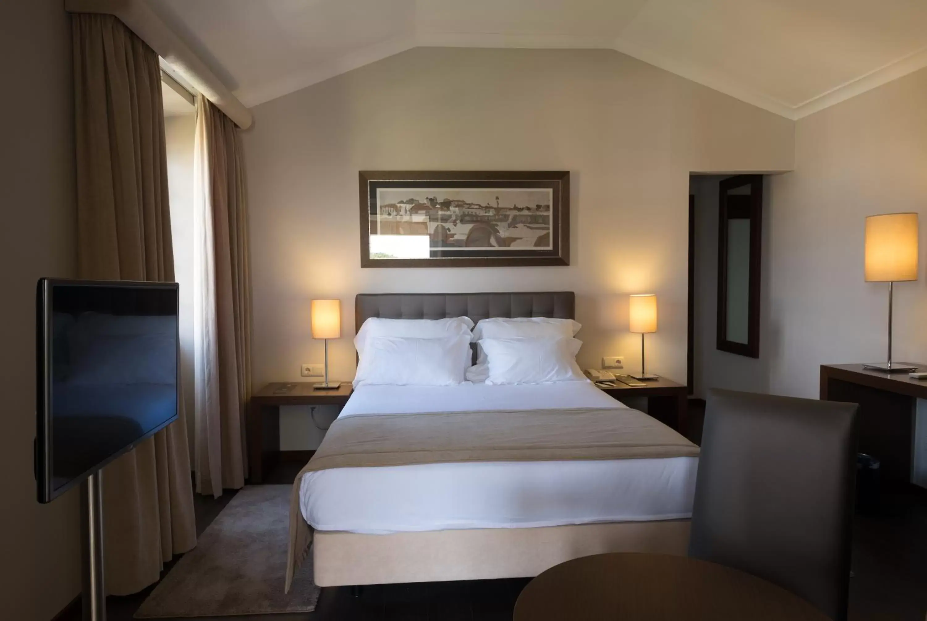 Family Suite (2 Adults + 2 Children) in Vila Gale Albacora Family Suite (2 Adults + 2 Children) in Vila Gale Albacora