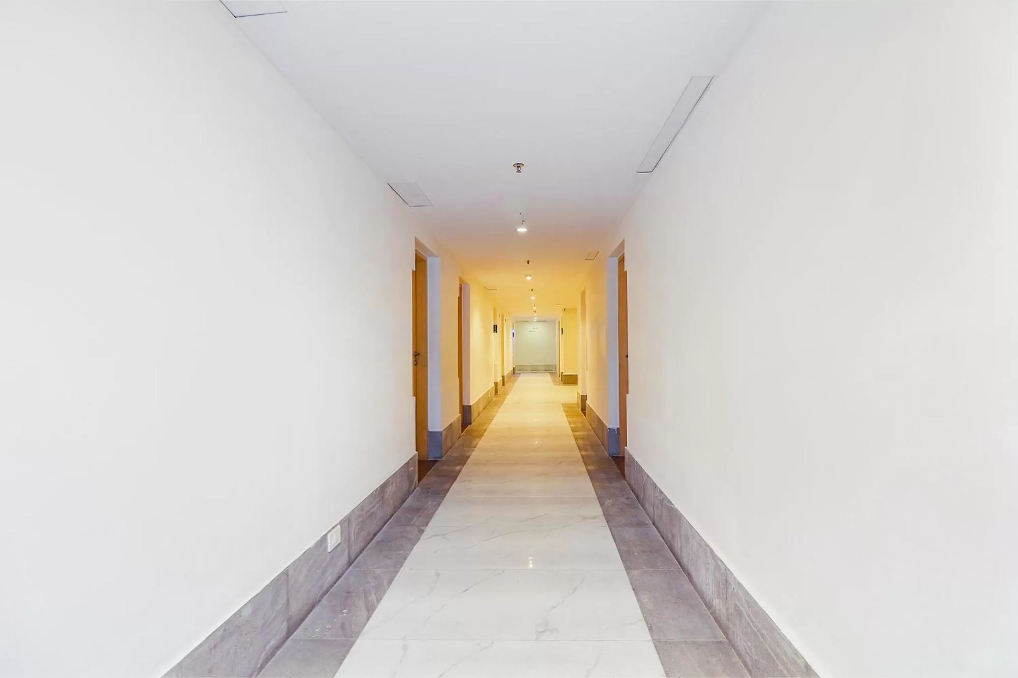 Lobby or reception in FabHotel Aamantran & Banquet Halls - Nr RTC X Roads Metro Station