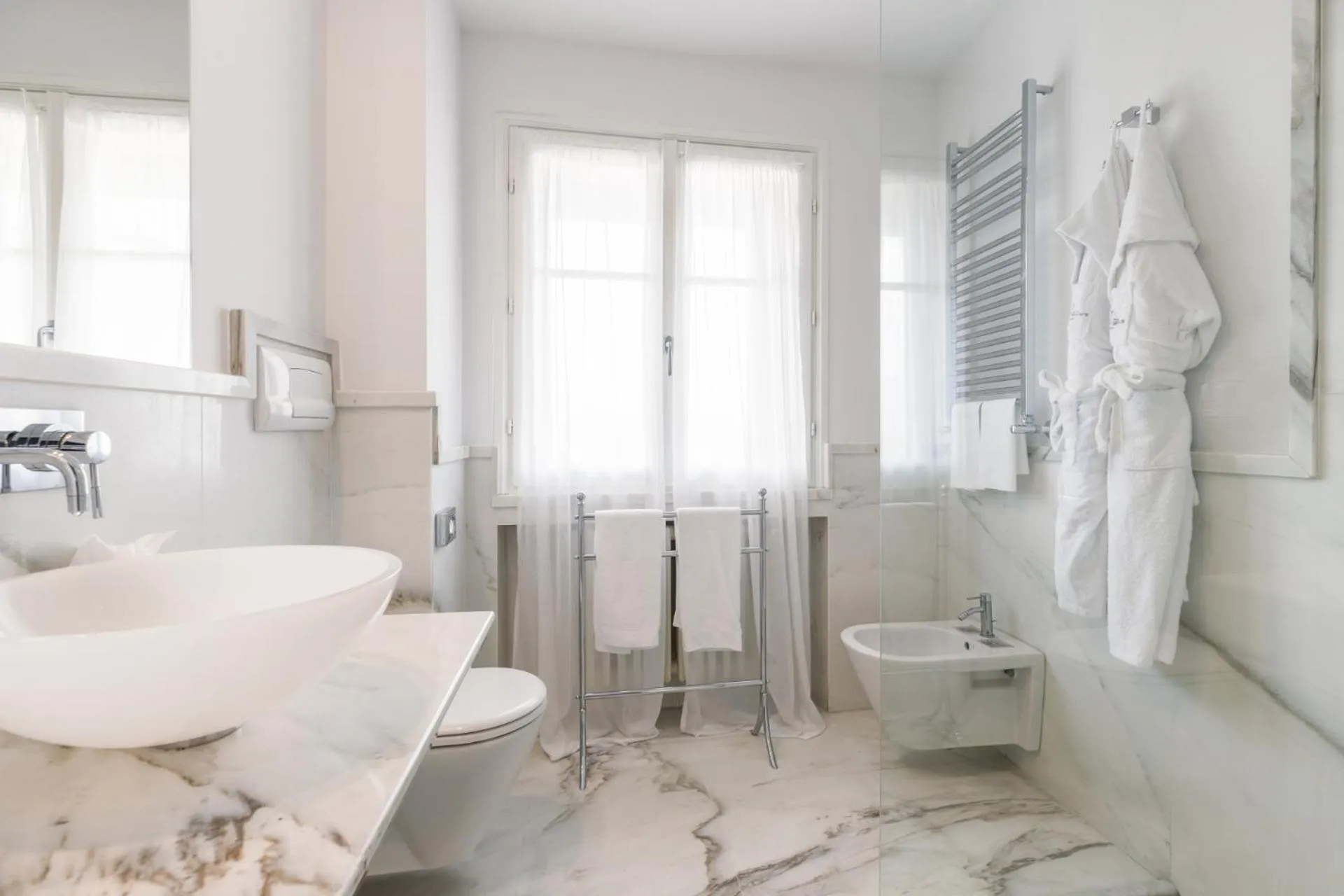 Bathroom in Grand Hotel Principe Di Piemonte