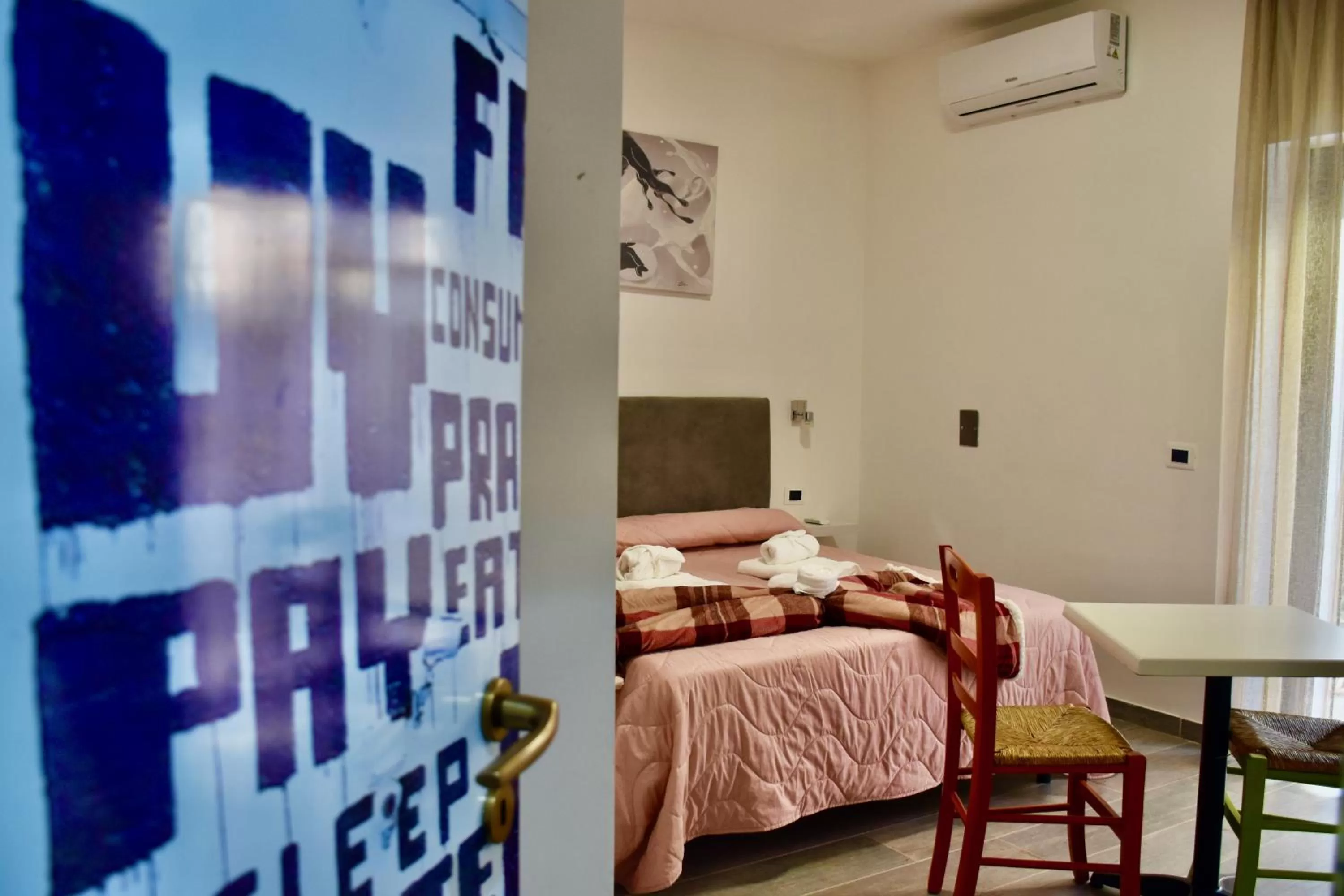 Photo of the whole room, Bed in B&B Aurora