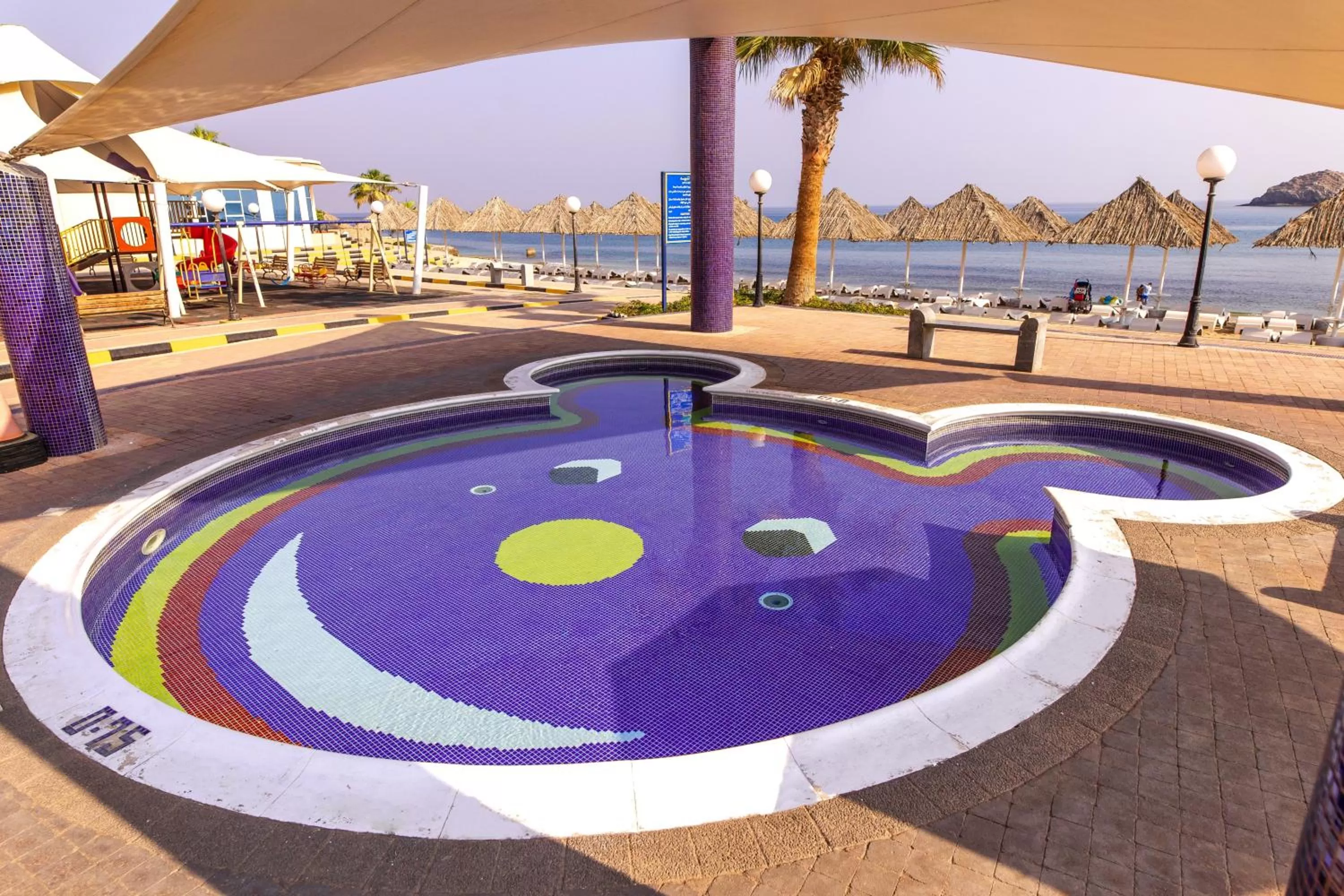 Swimming pool in Royal Beach Hotel & Resort