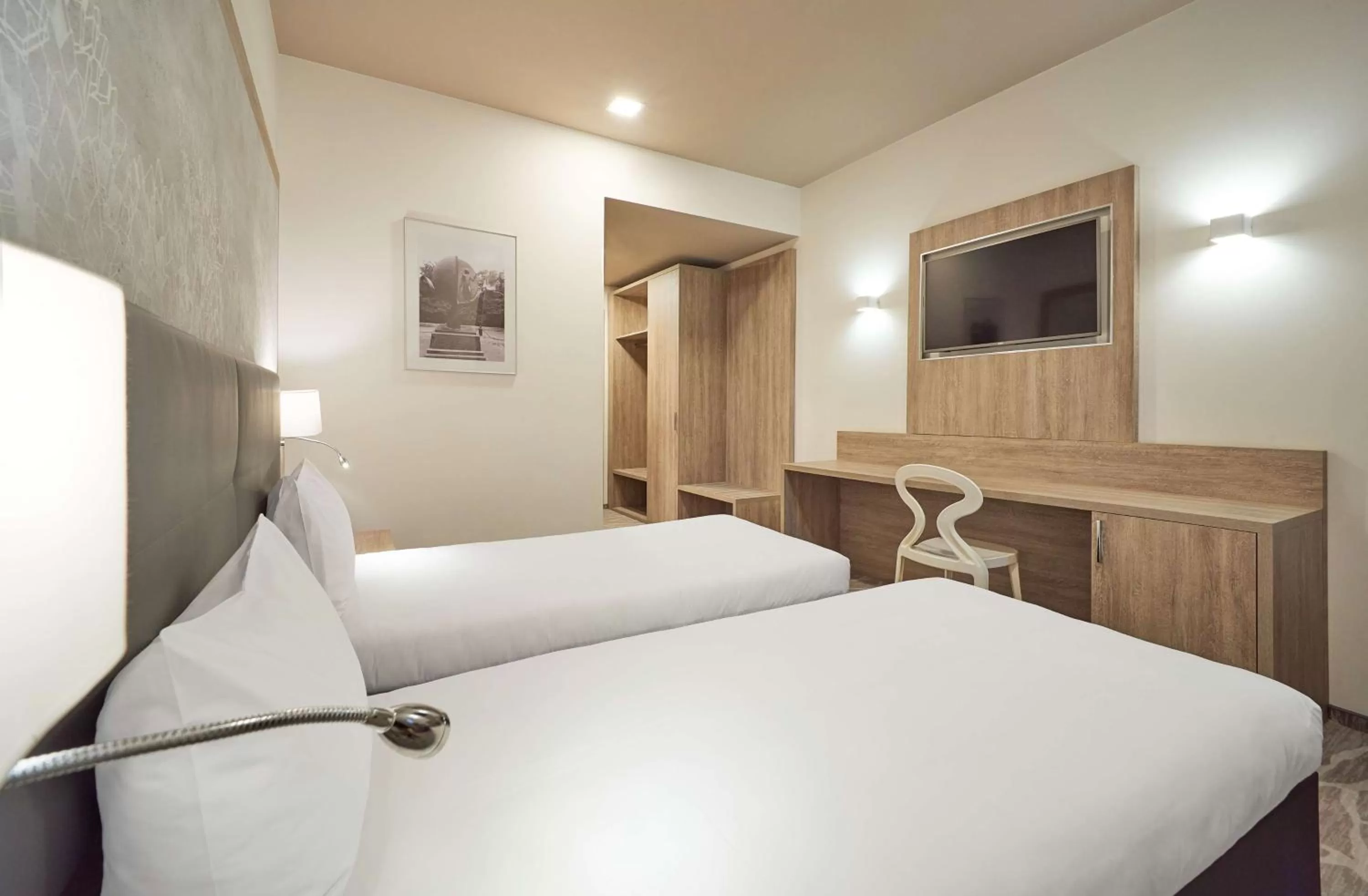 Bedroom, Bed in Radisson Hotel City Centre Odesa