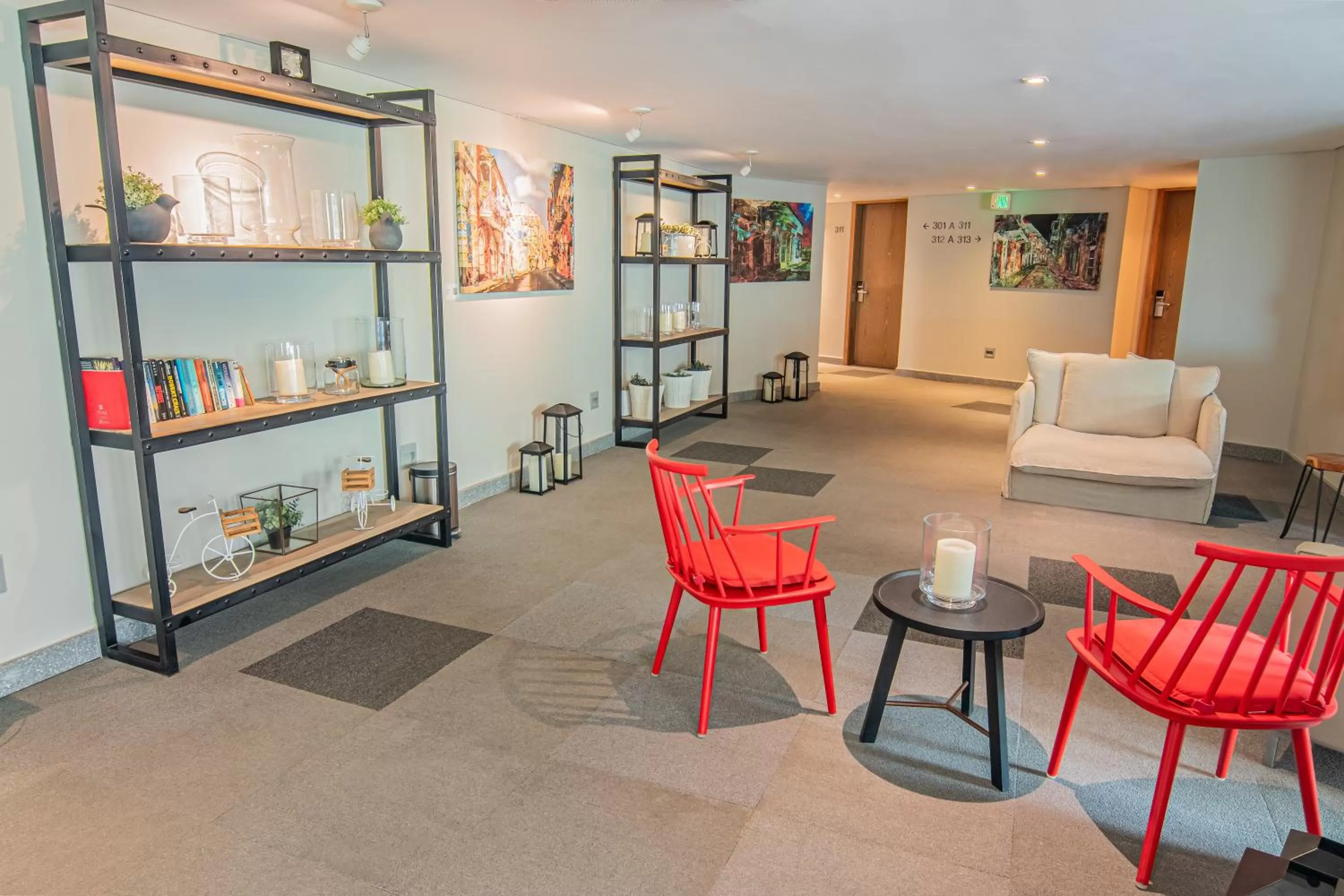 Living room in GHL San Lazaro Art Hotel