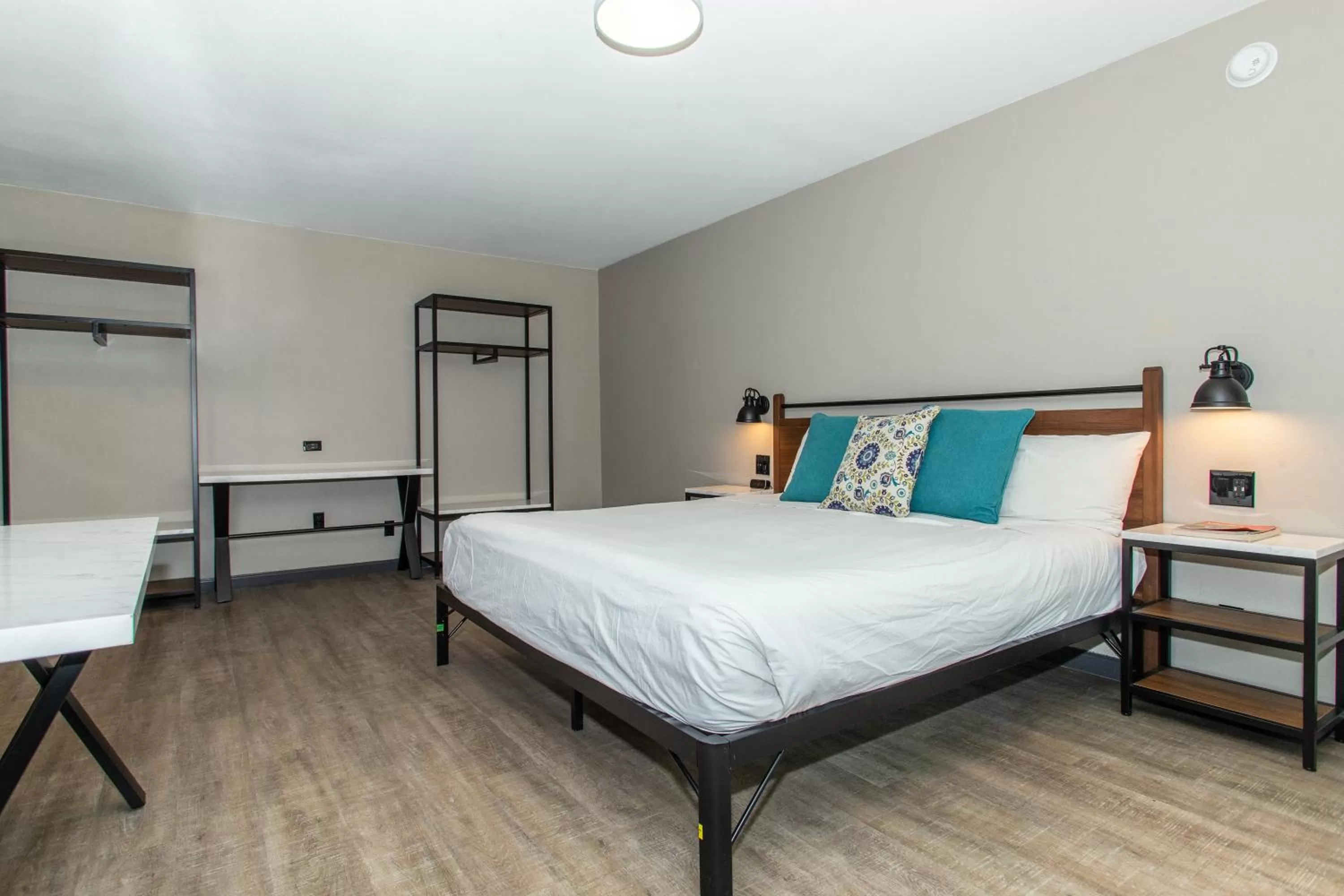 Bedroom, Bed in Magnolia Tree Hotel-Maingate/Anaheim Convention Center