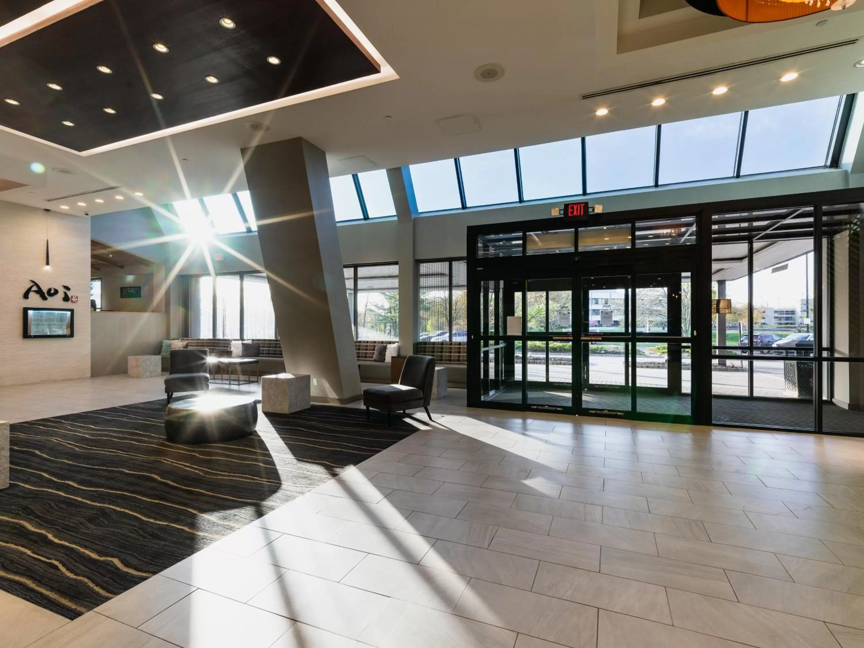 Lobby or reception in APA Hotel Woodbridge