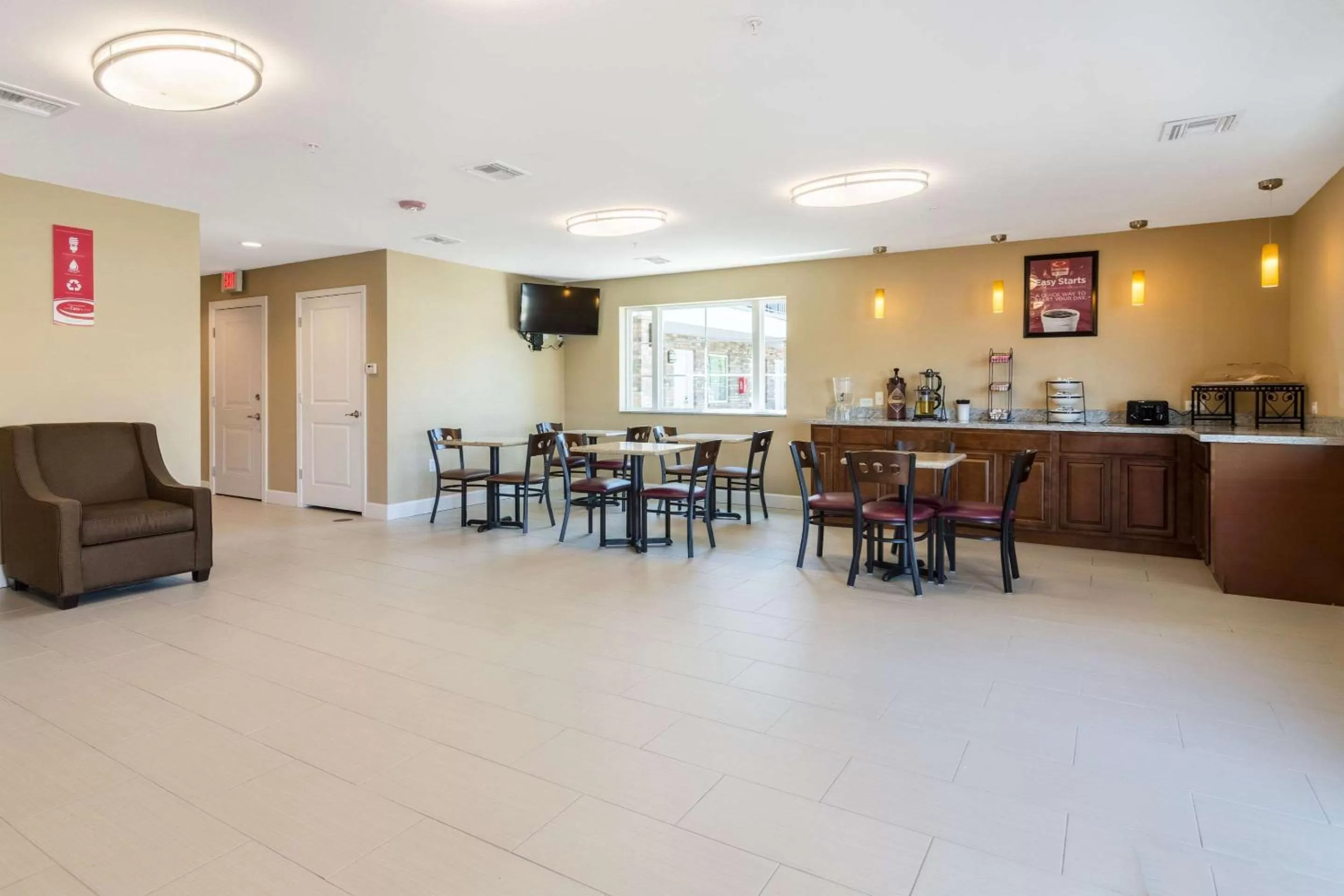 Lobby or reception in Econo Lodge Inn & Suites North Little Rock near Riverfront