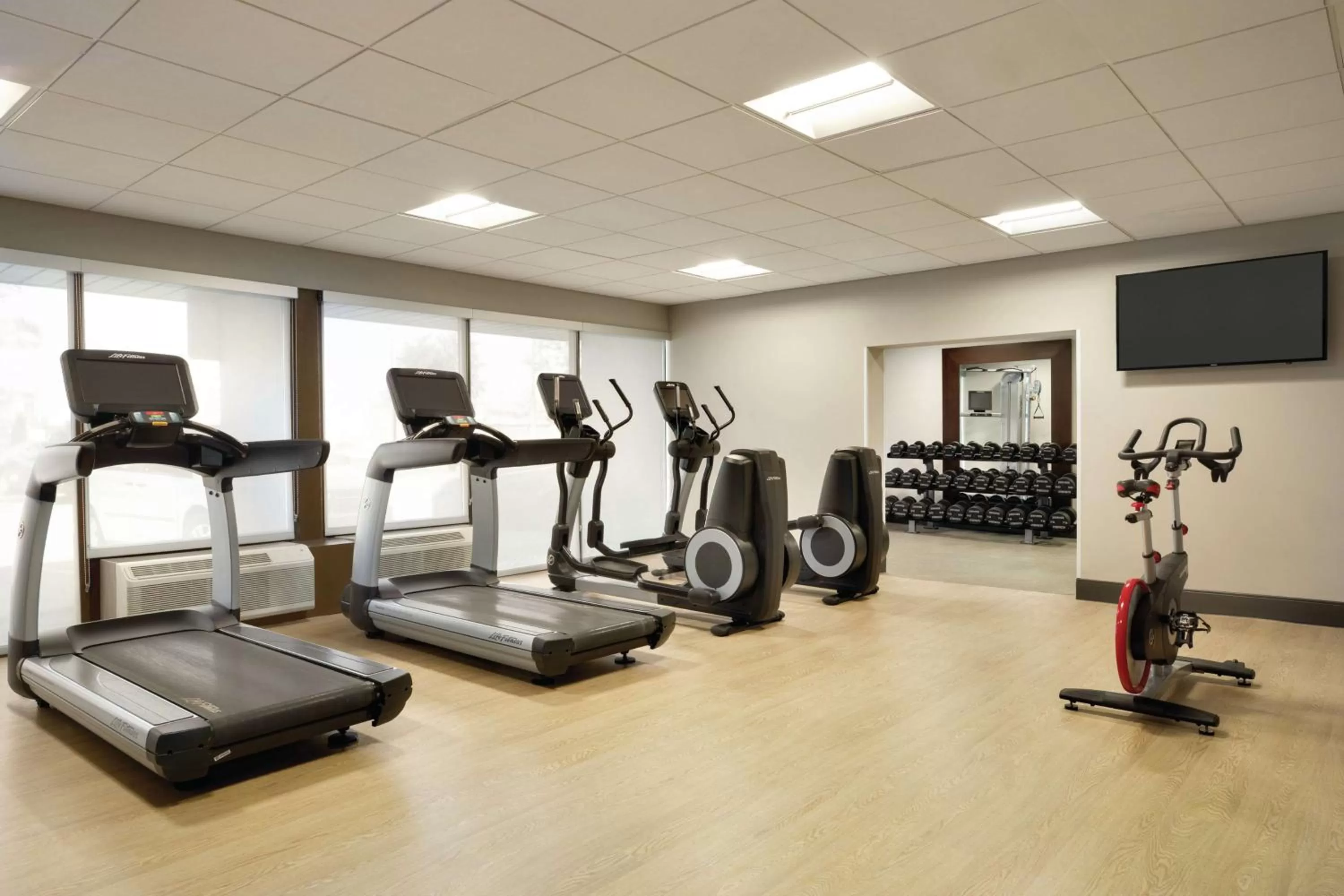 Fitness centre/facilities in DoubleTree by Hilton Hotel Toronto Airport West