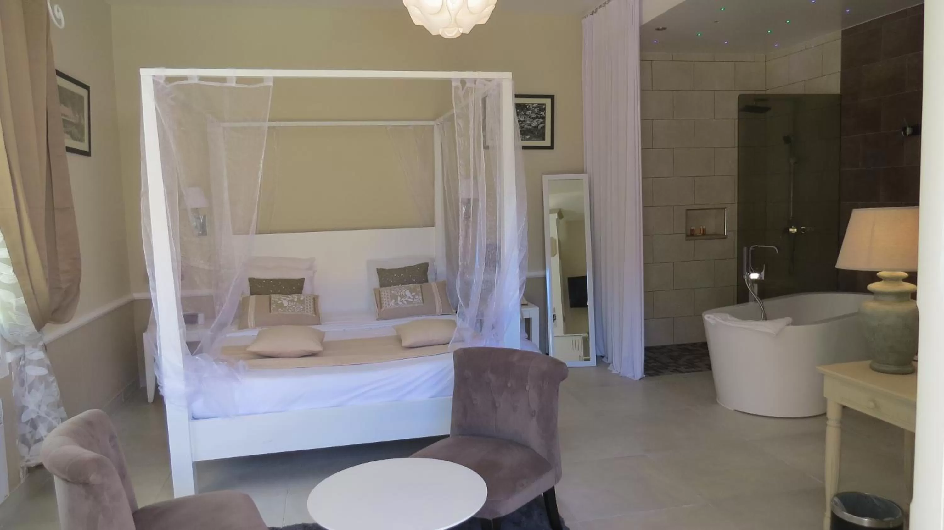 Bed in Hotel Le Cilaos