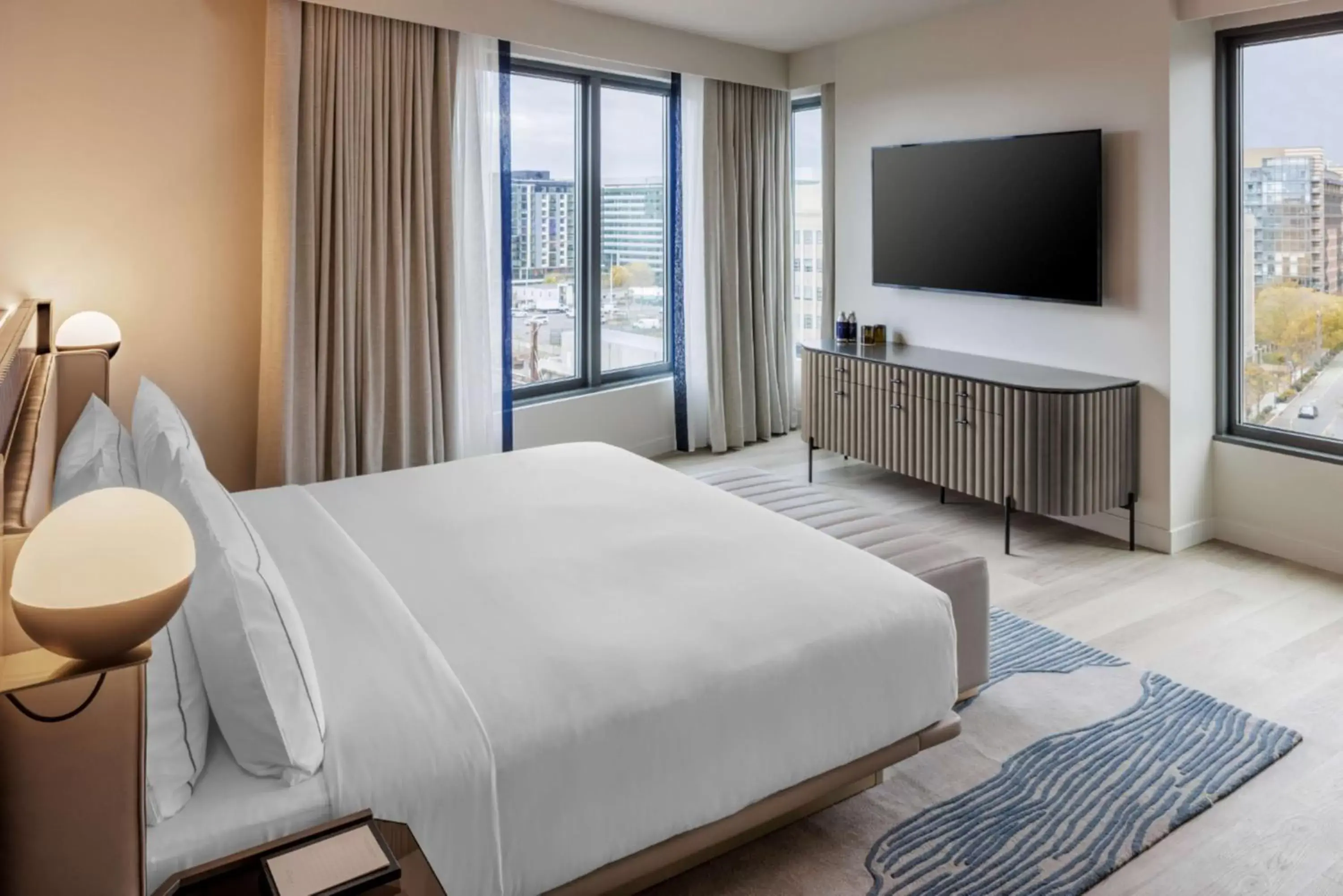 Corner King Room in The Morrow Washington Dc, Curio Collection By Hilton Corner King Room in The Morrow Washington Dc, Curio Collection By Hilton