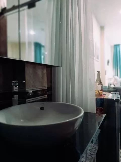 Bathroom in Auntie Liên's Homestay