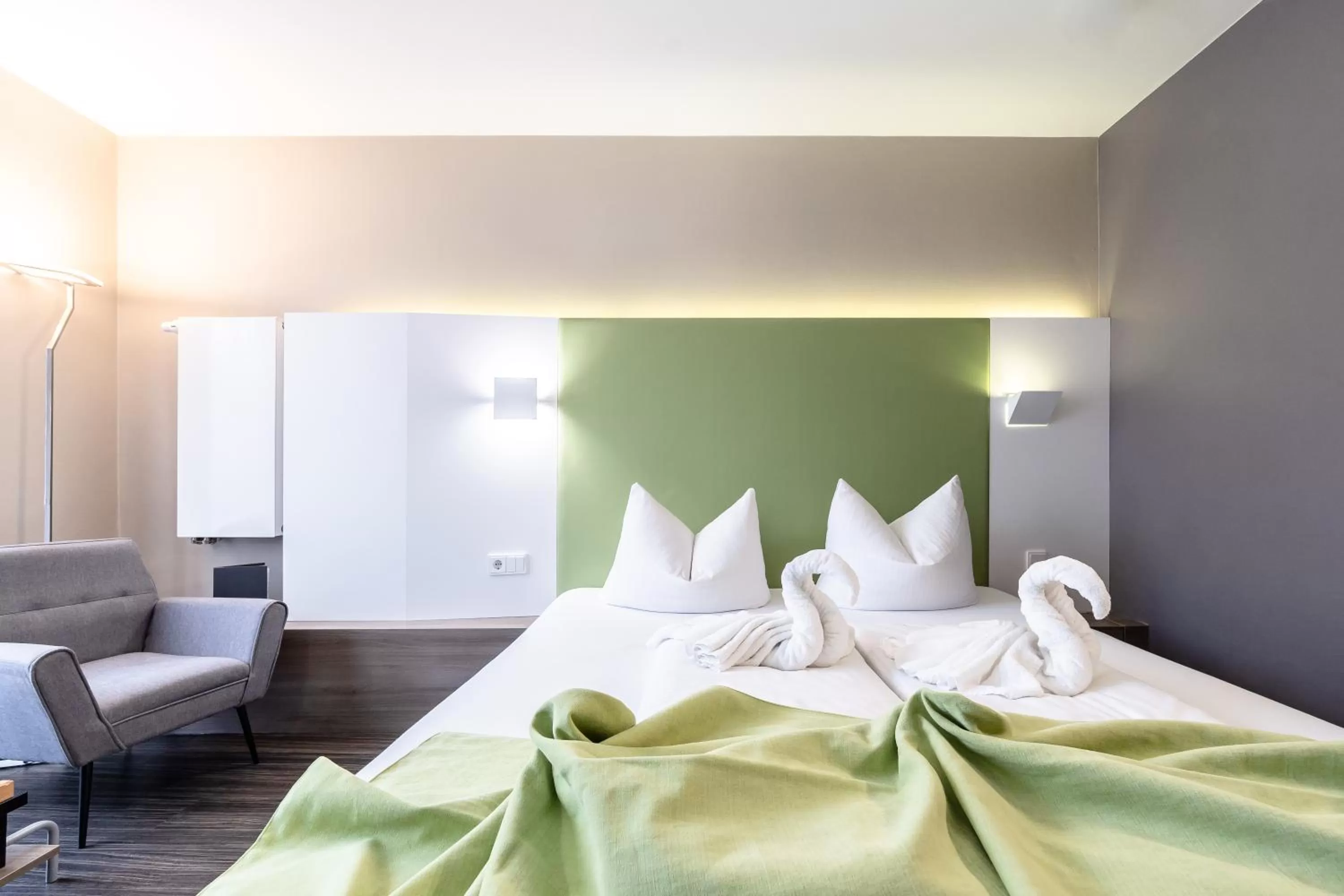 Photo of the whole room, Bed in Hotel Demas City