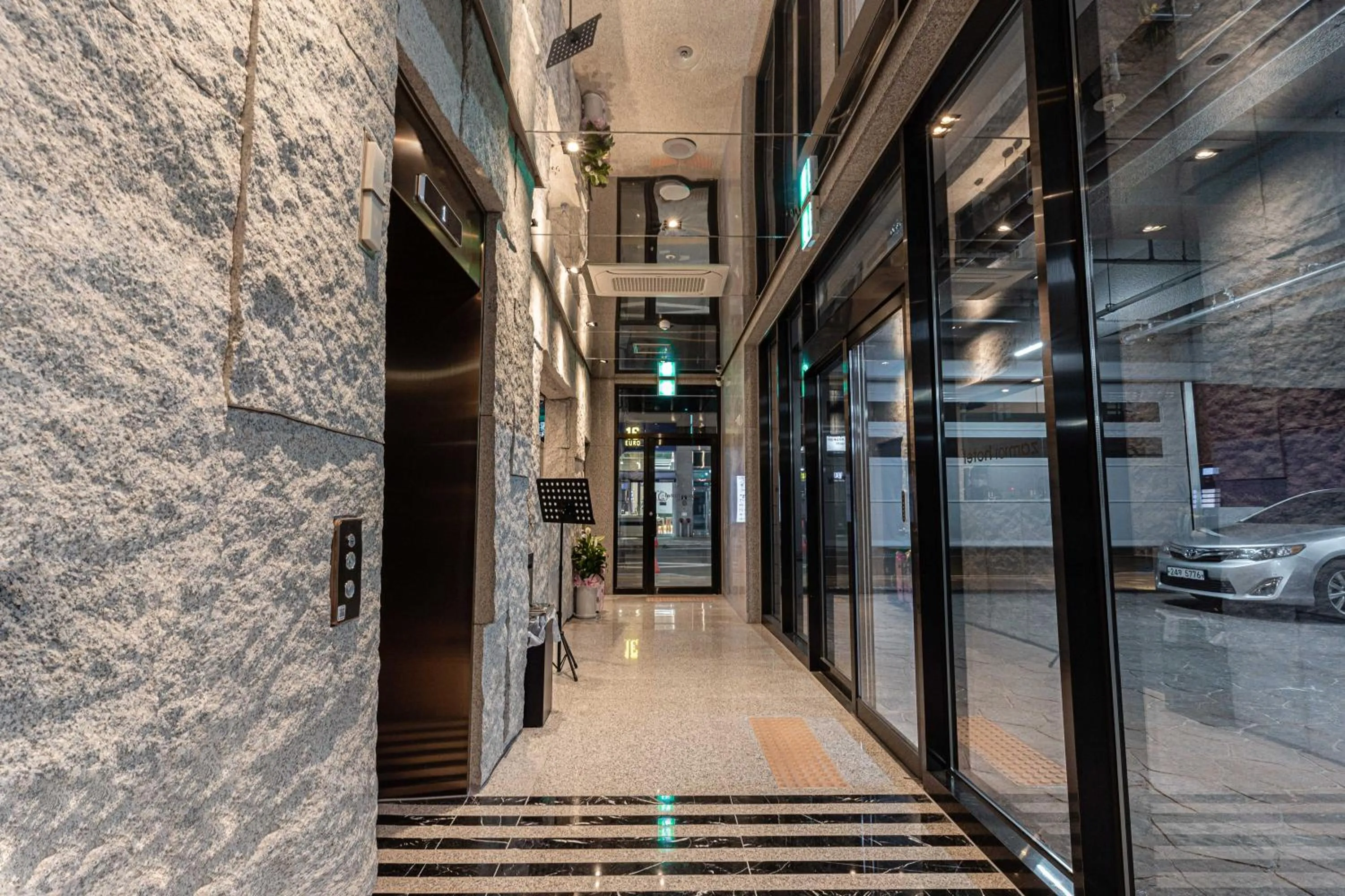 Property building in Zam101 Hotel Gimhae