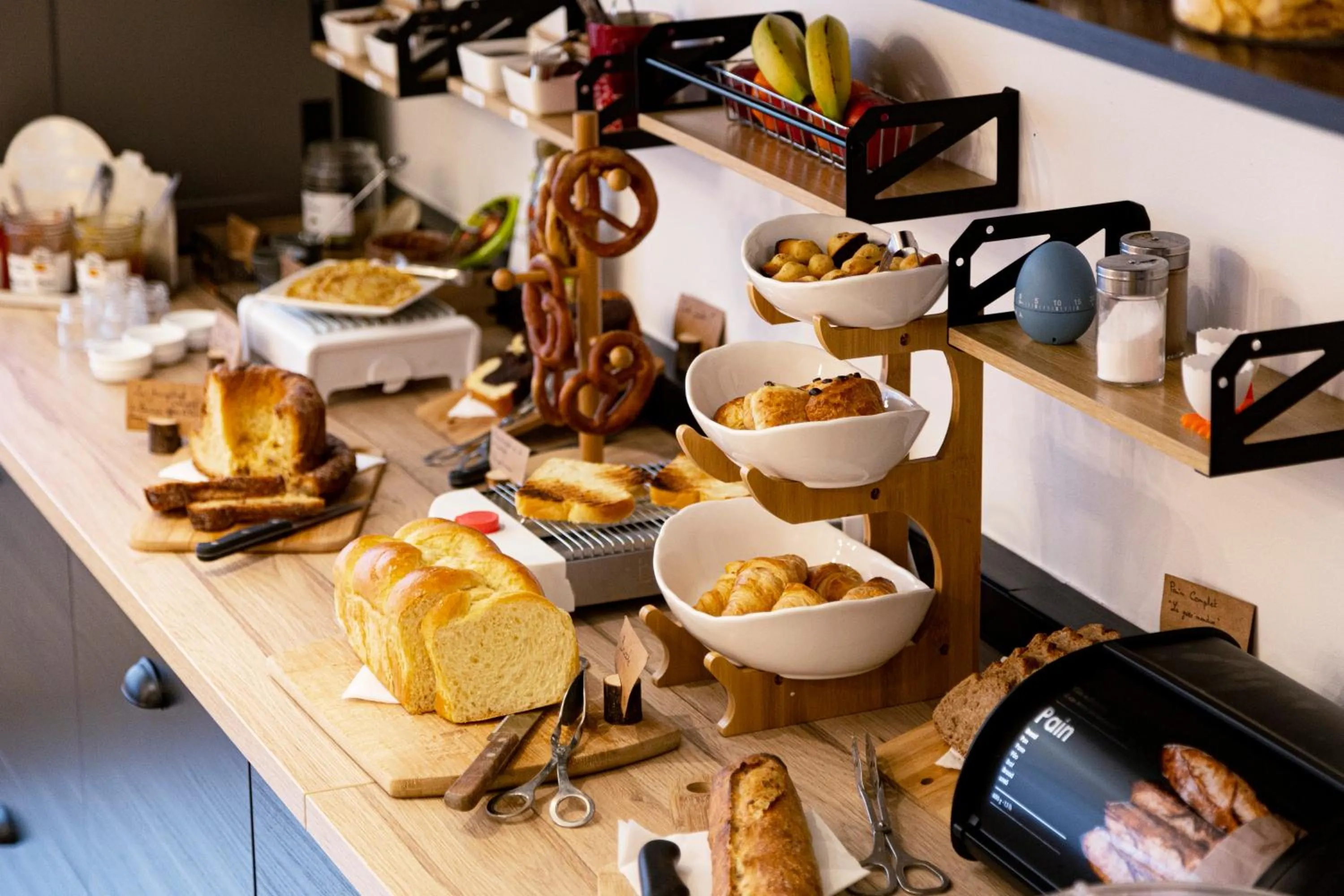 Buffet breakfast in Hotel Victoria