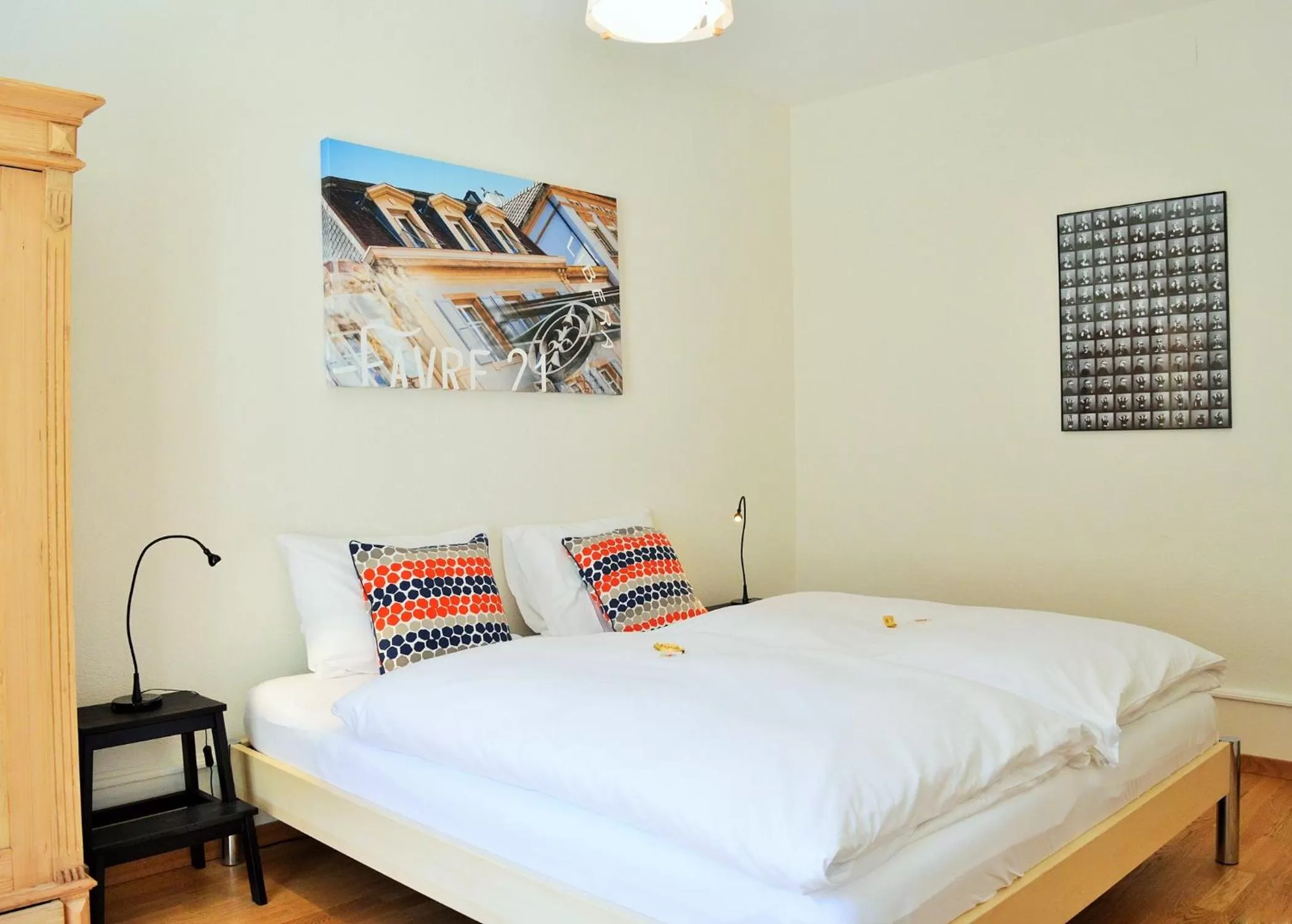 Bed in B&B Louis-Favre 21