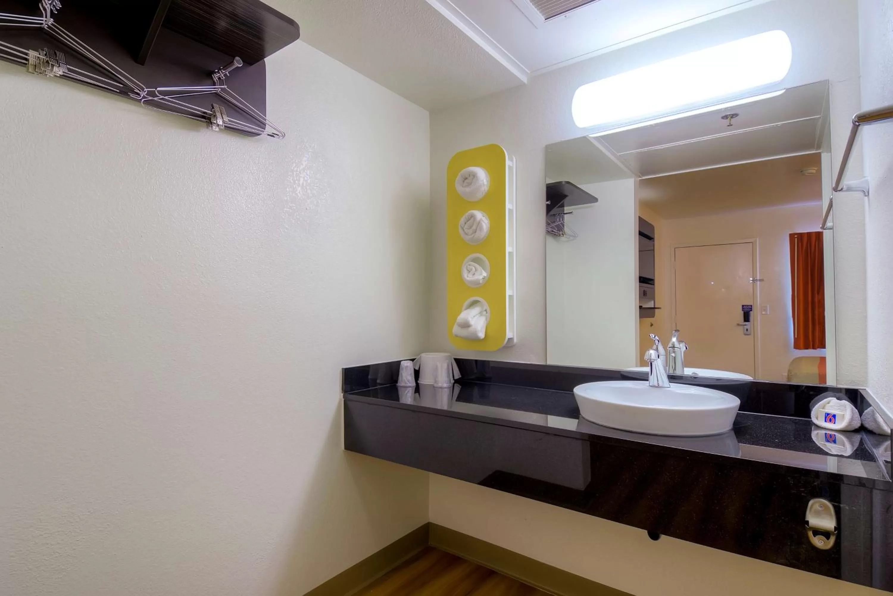 Bedroom in Motel 6-Palm Springs, CA - Downtown