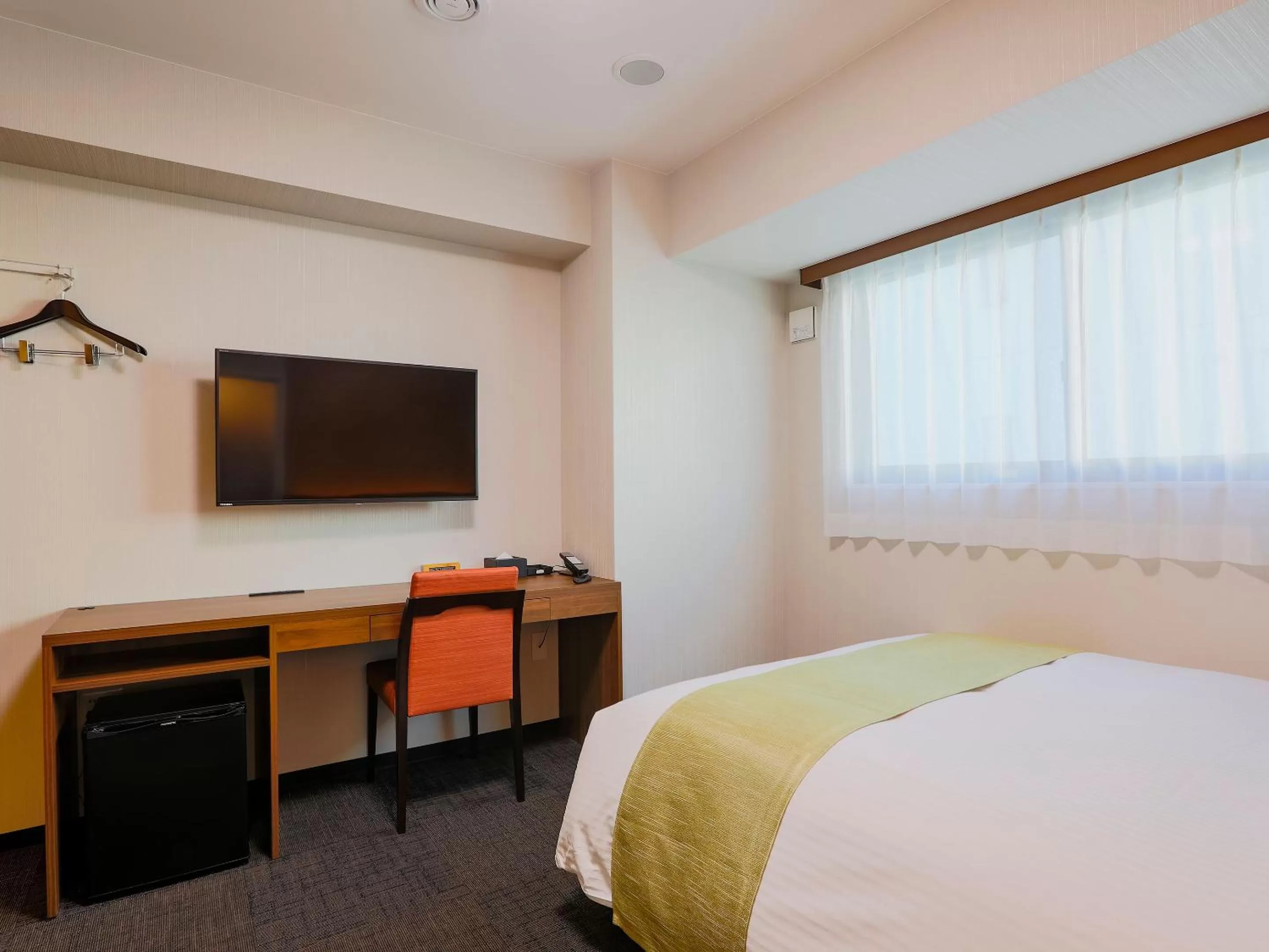 Photo of the whole room, Bed in KOKO HOTEL Takamatsu - formerly Hotel Wing Takamatsu