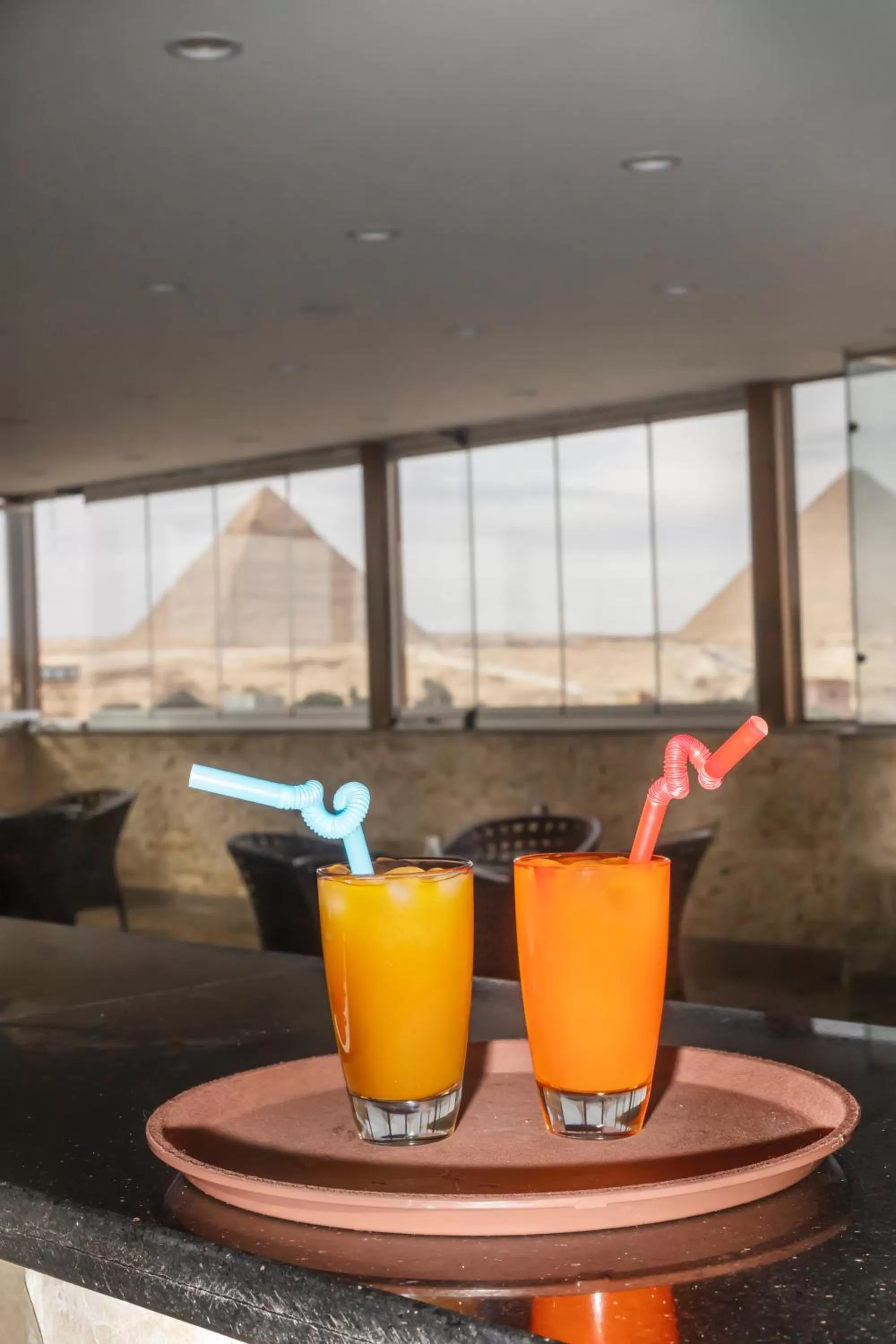 Restaurant/places to eat in Brothers Pyramids View Hotel