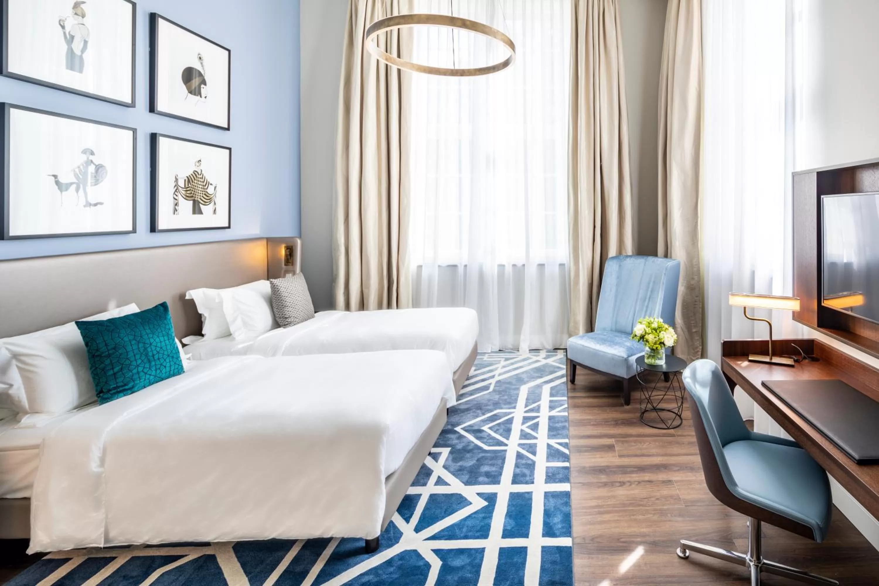 Bed in Fraser Suites Hamburg