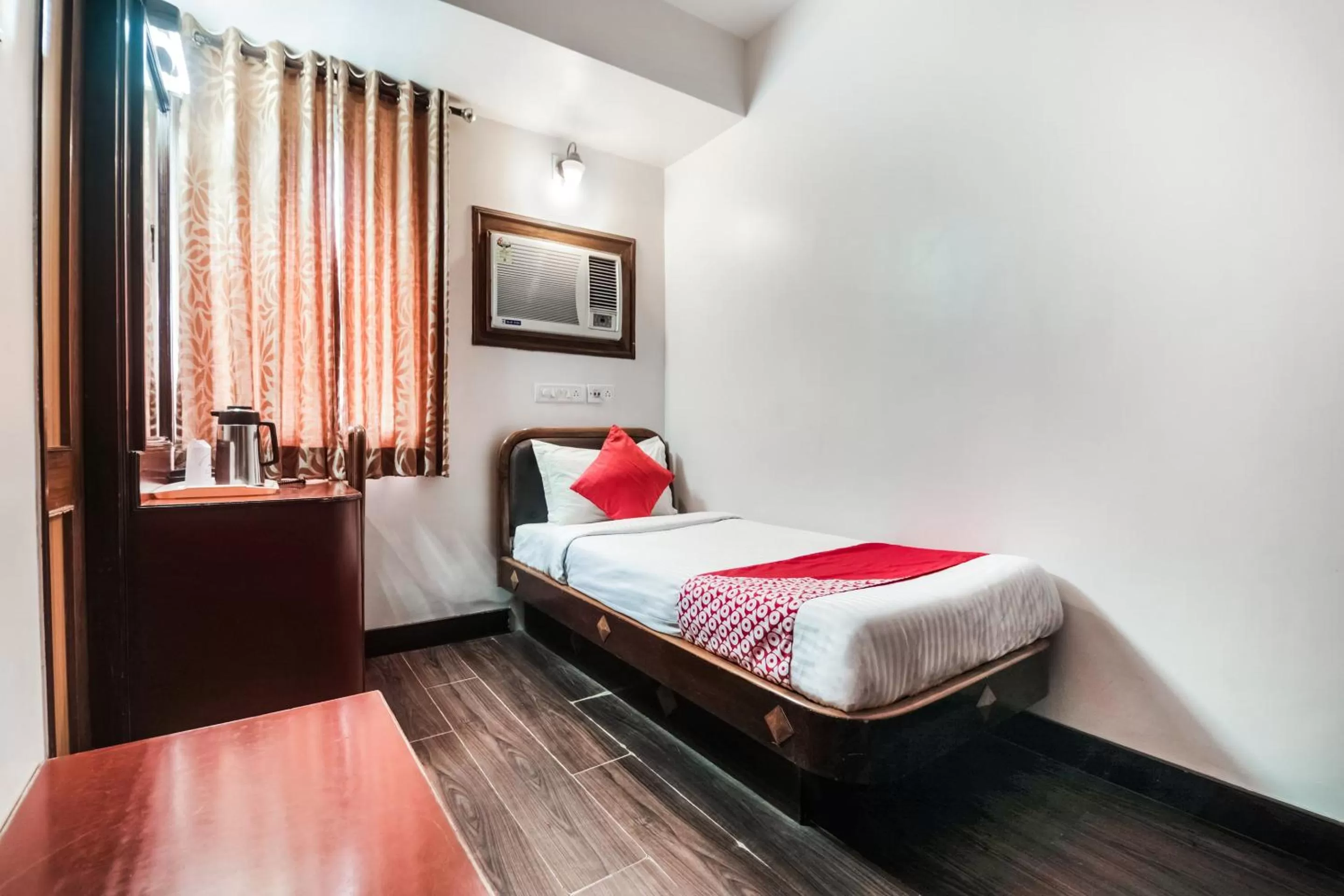 Bed in Hotel Amrit Regency