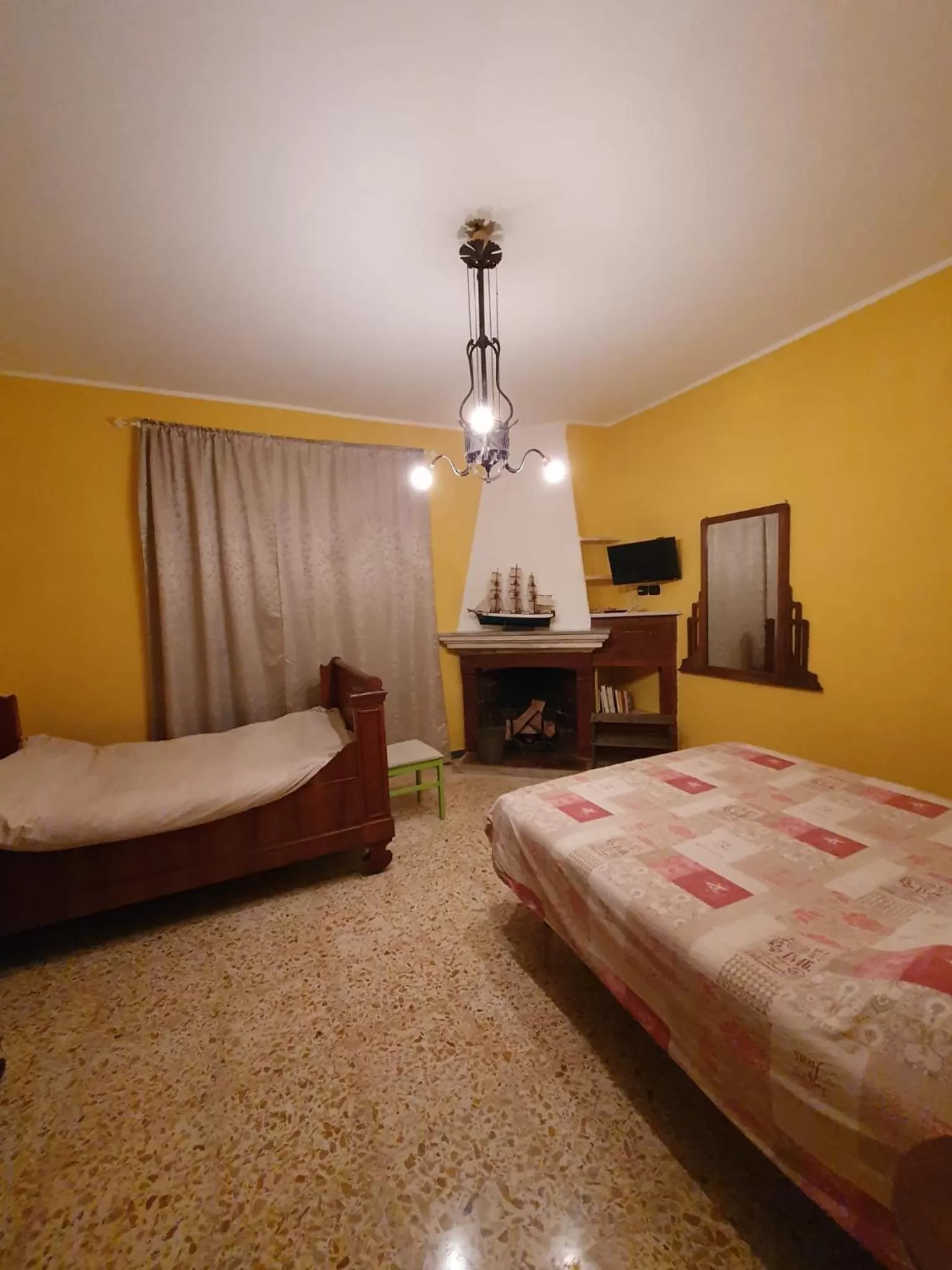 Bedroom, Bed in B&B Calecatine