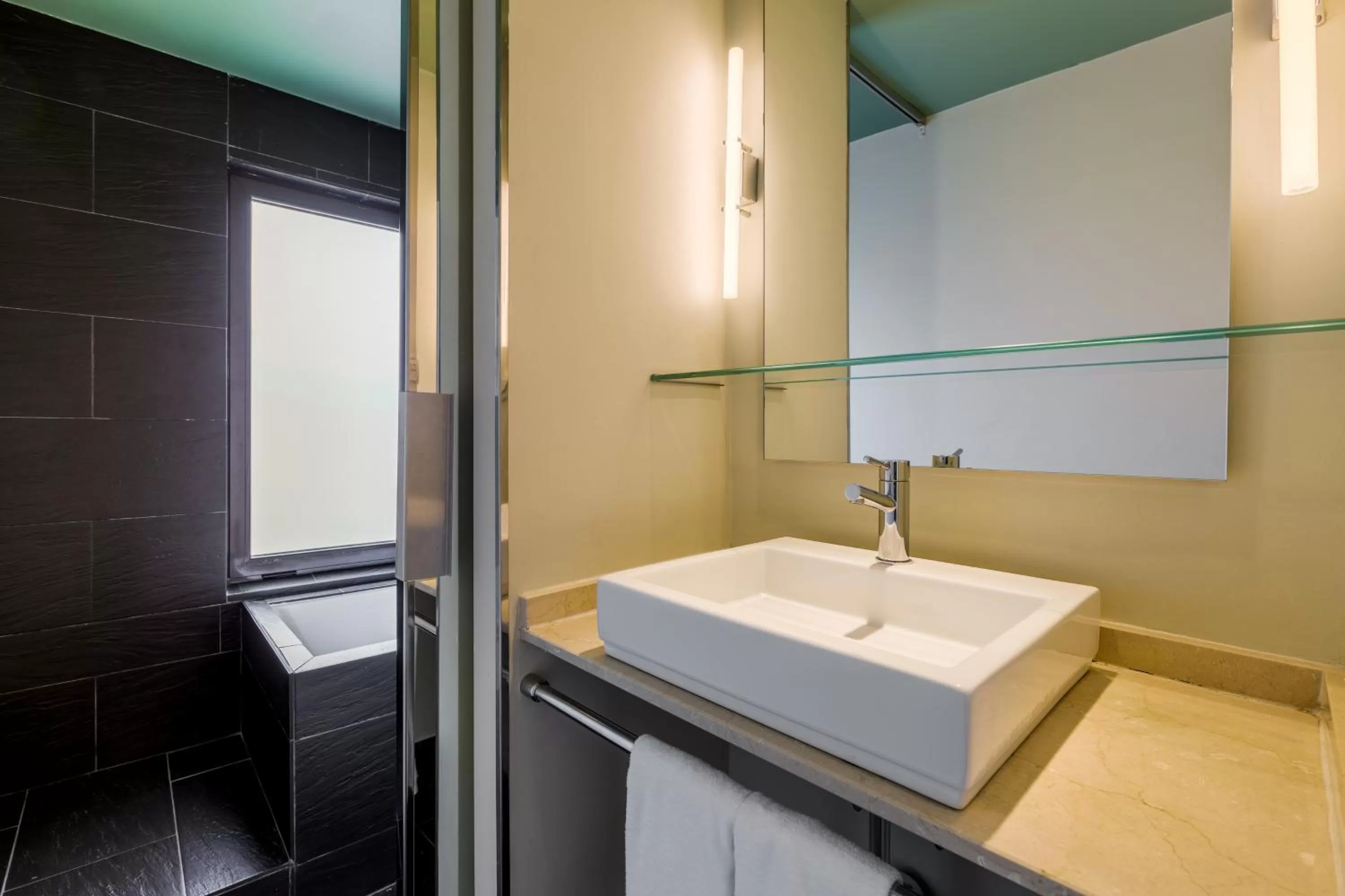 Bathroom in Room Mate Alicia, Madrid