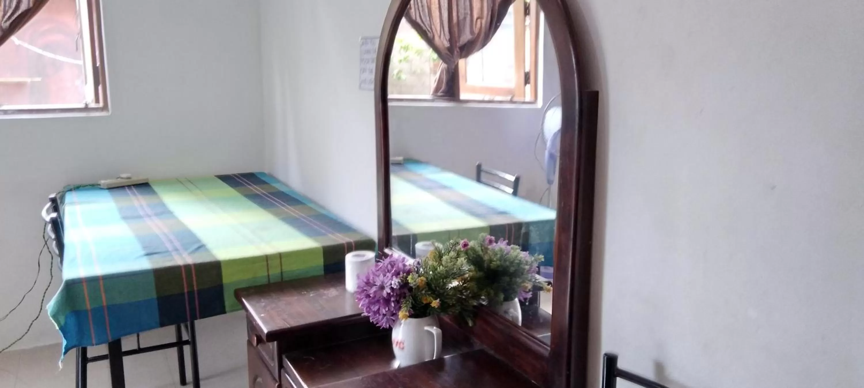 Property building in House Of Esanya