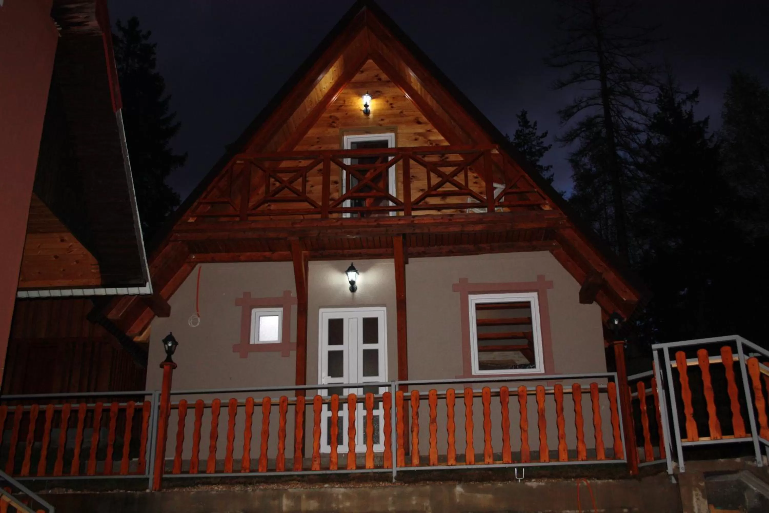 Property building in Apartmani RUNOLIST
