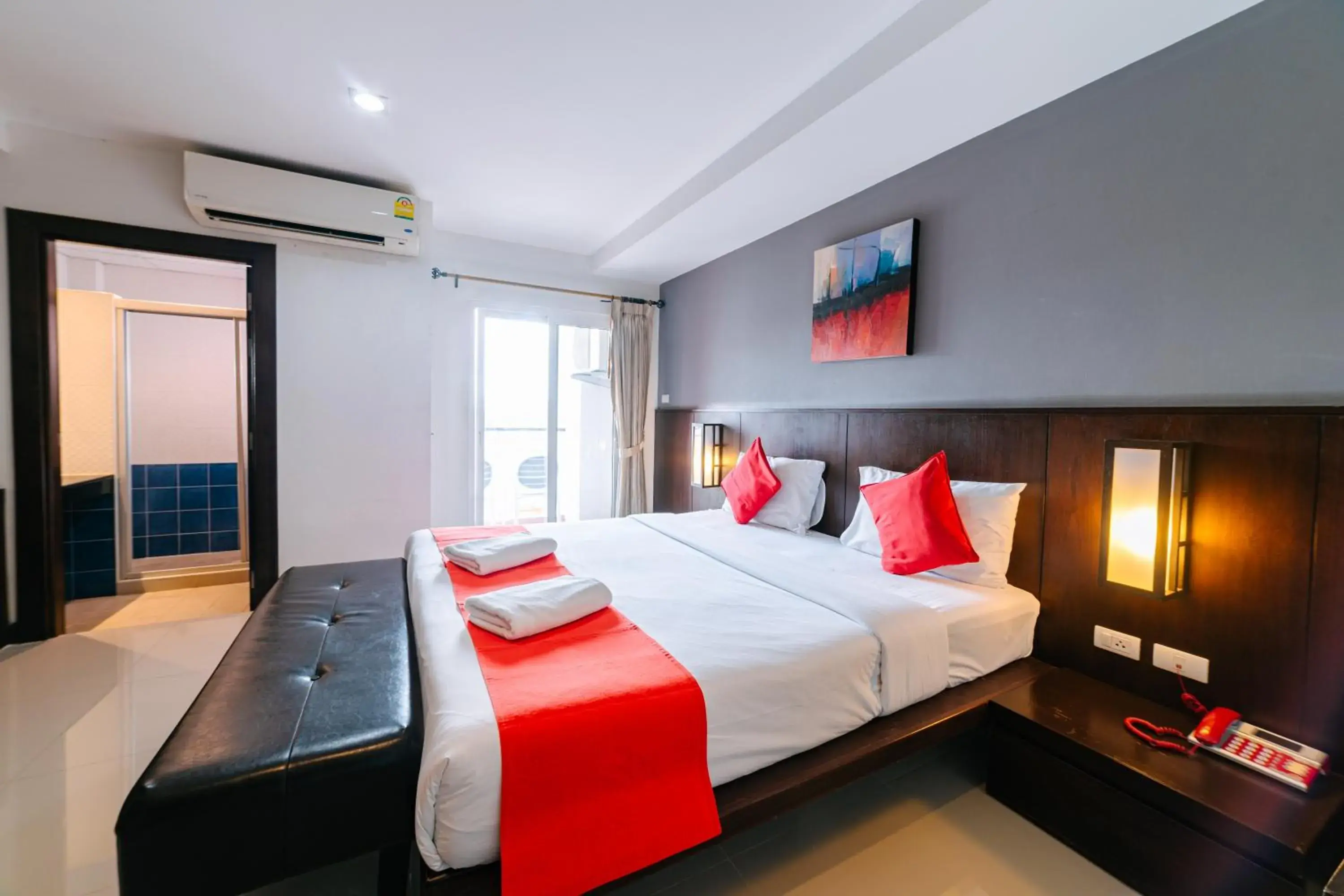 Standard Double or Twin Room in Ratana Hotel Sakdidet, PHUKET TOWN Standard Double or Twin Room in Ratana Hotel Sakdidet, PHUKET TOWN