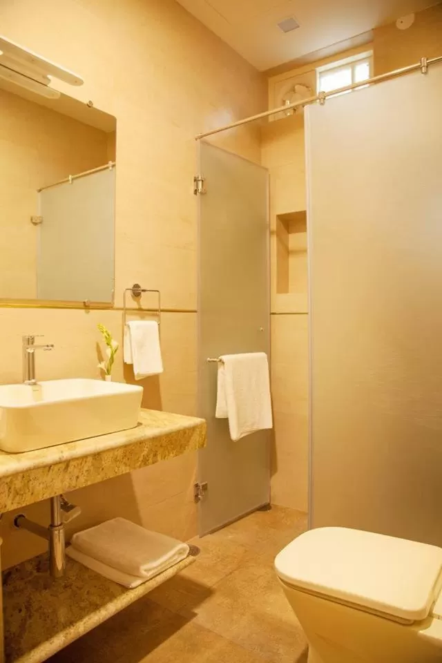 Toilet, Bathroom in The Ivy House