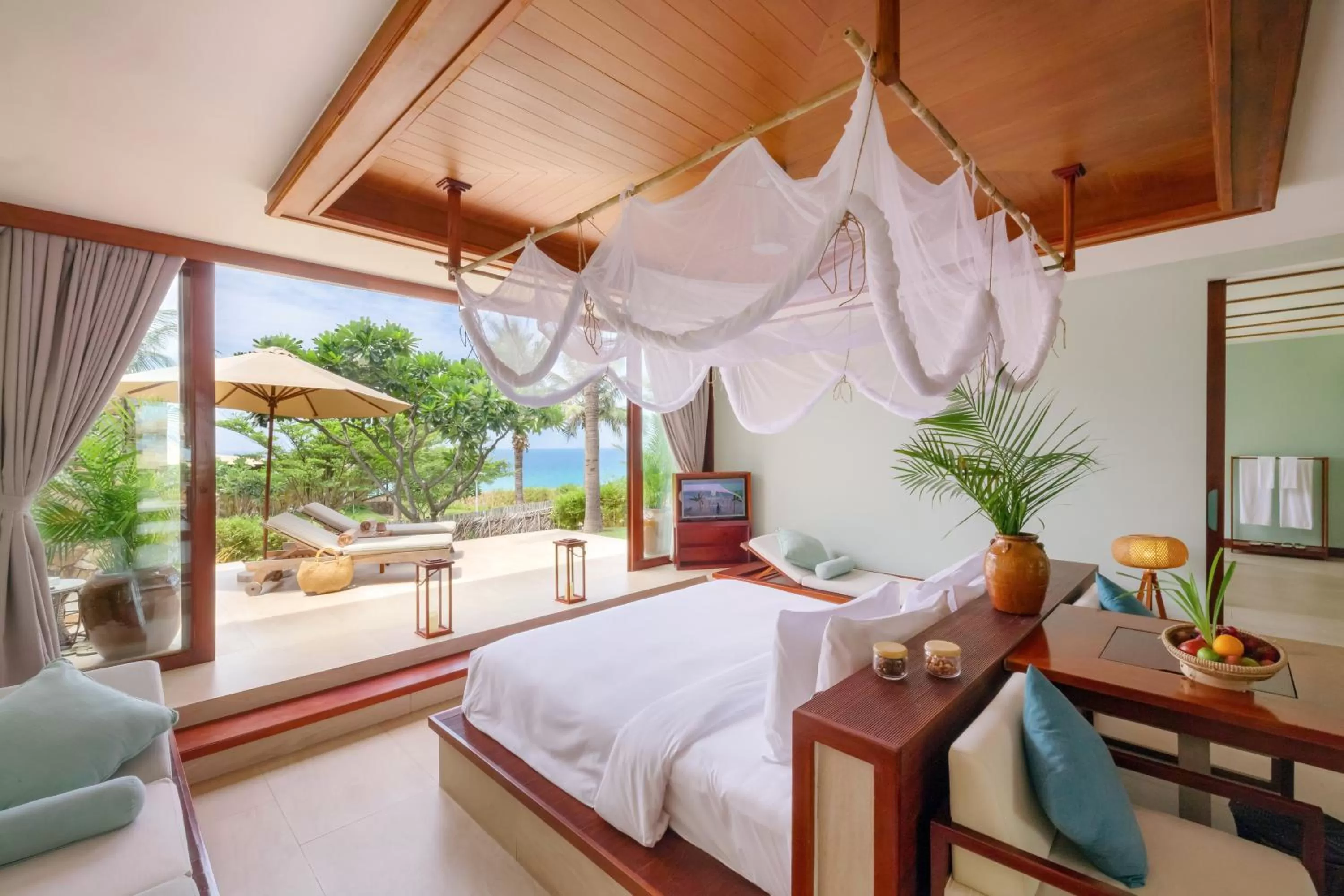 Bedroom, Bed in Fusion Resort Cam Ranh - All Spa Inclusive
