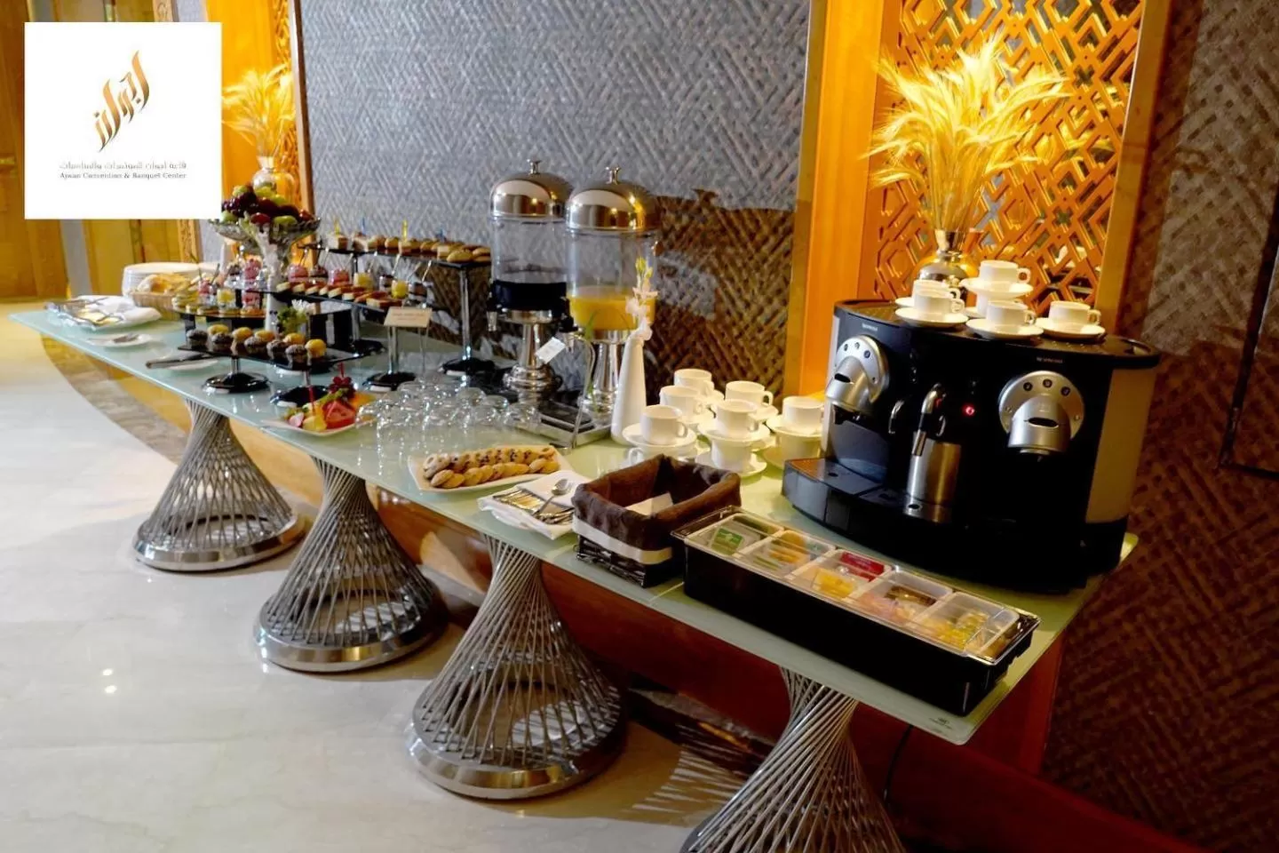 Coffee/tea facilities in Kuwait Grand Hotel