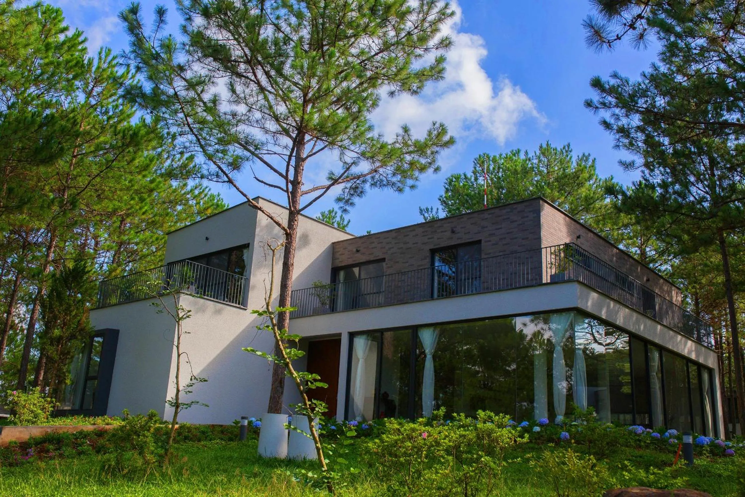 Spring in Terracotta Hotel & Resort Dalat