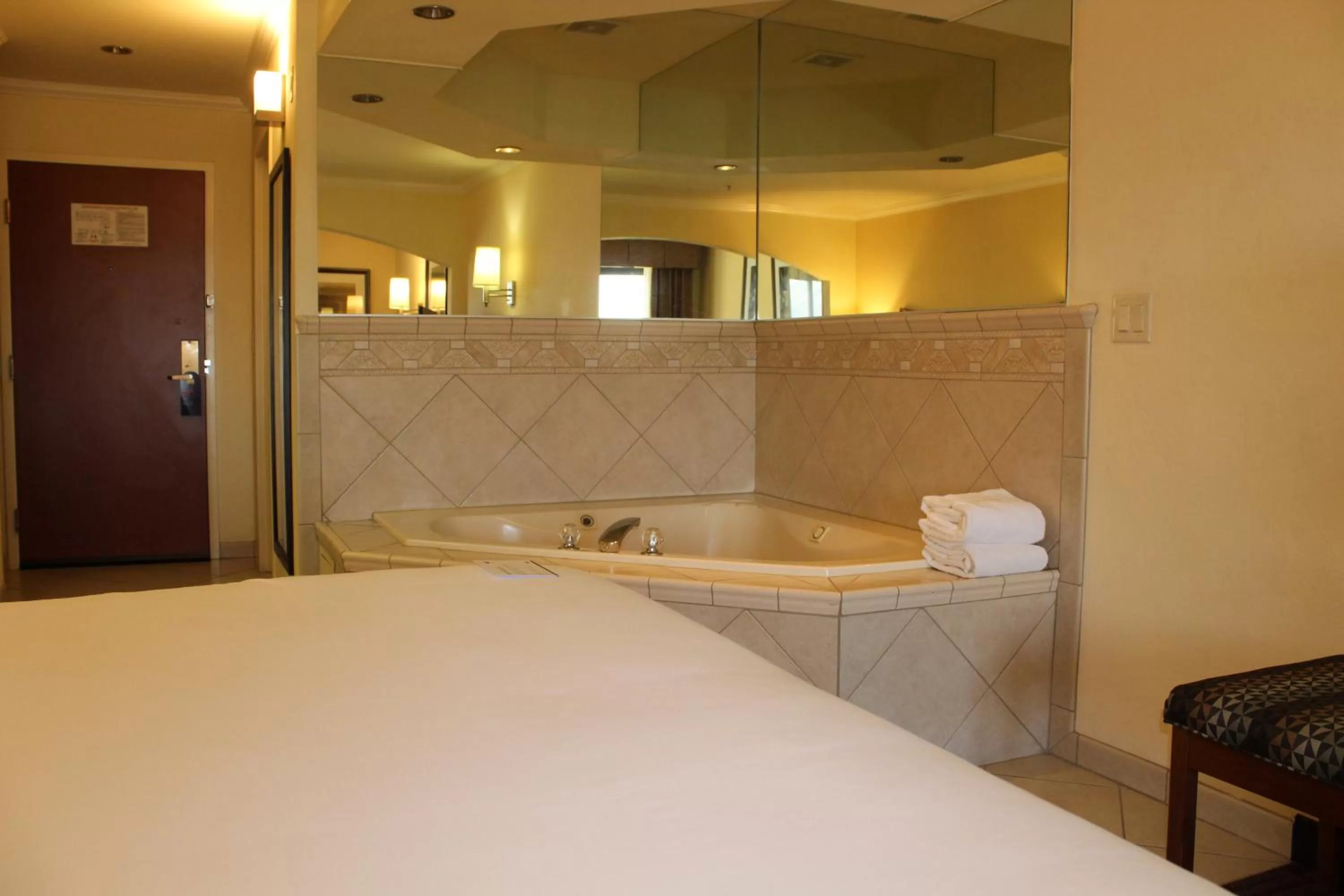 Bed in Holiday Inn Express Hotel & Suites Tucson Mall by IHG