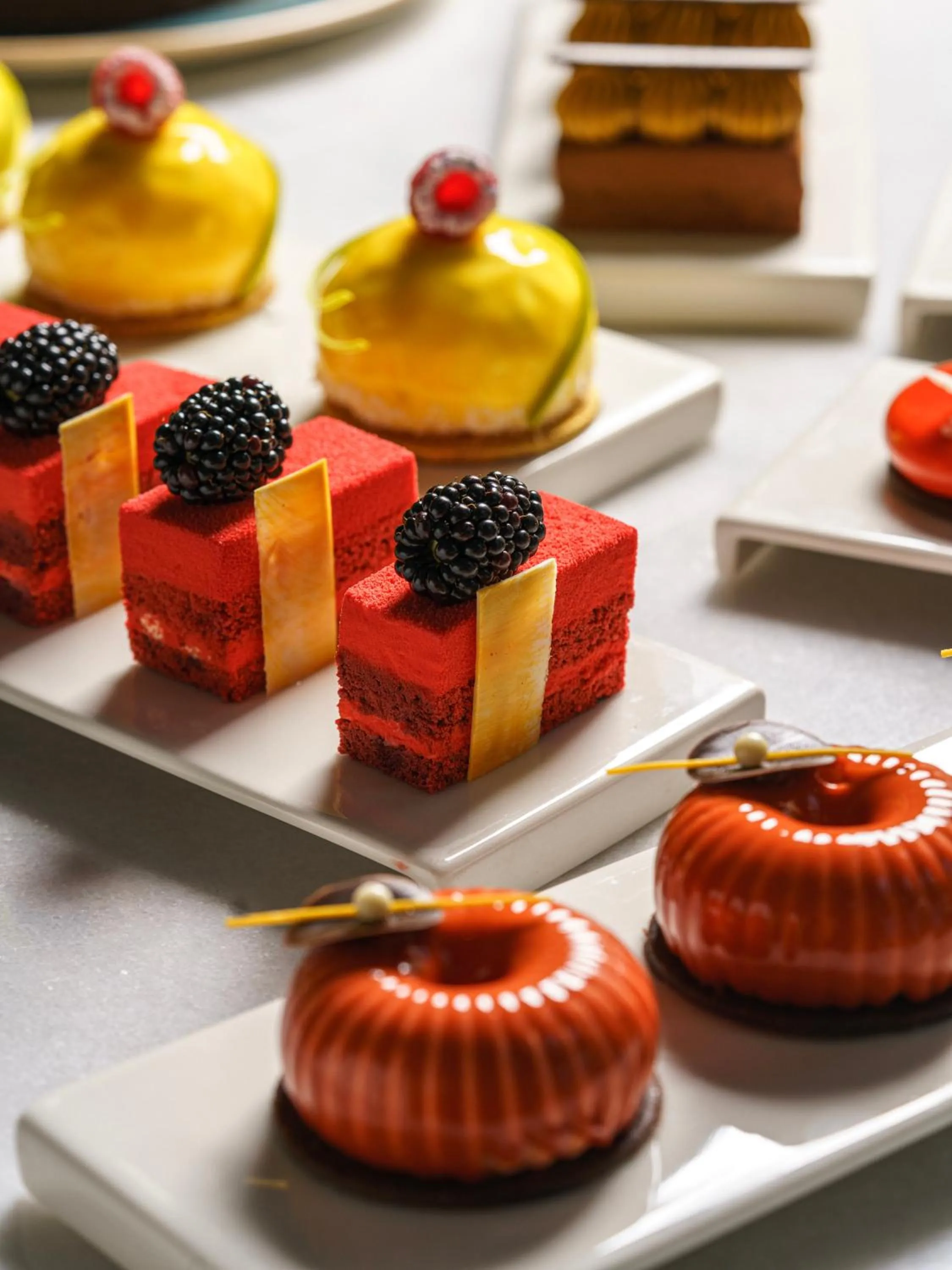 Restaurant/places to eat in Radisson Collection Muscat, Hormuz Grand